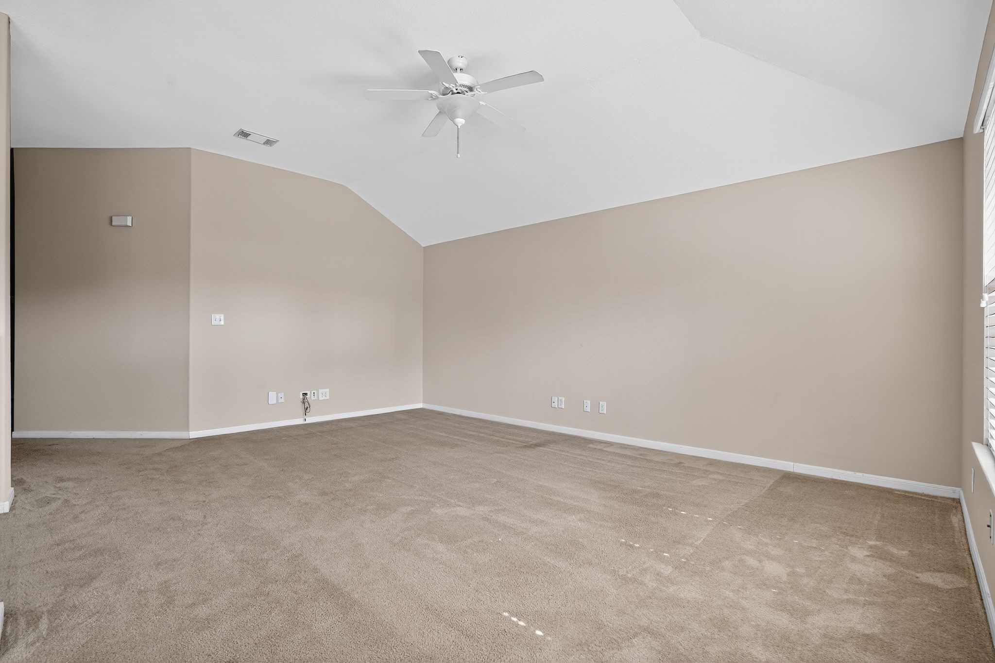 12040 Maverick Drive