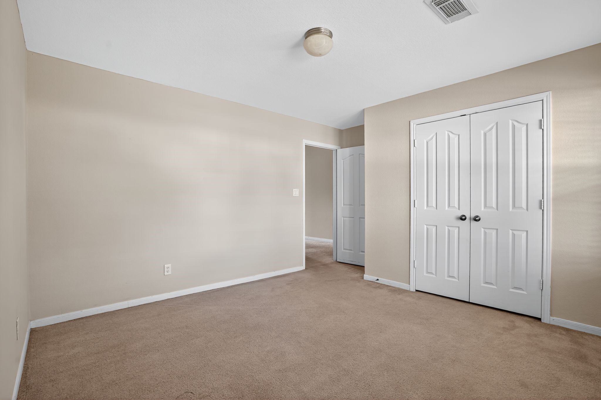 12040 Maverick Drive