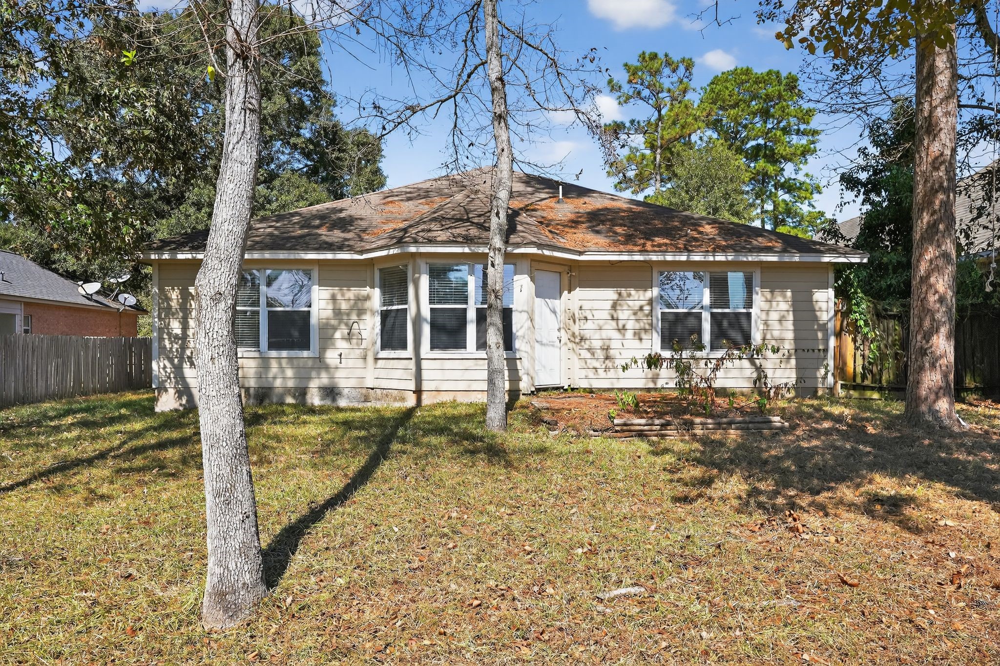 12040 Maverick Drive