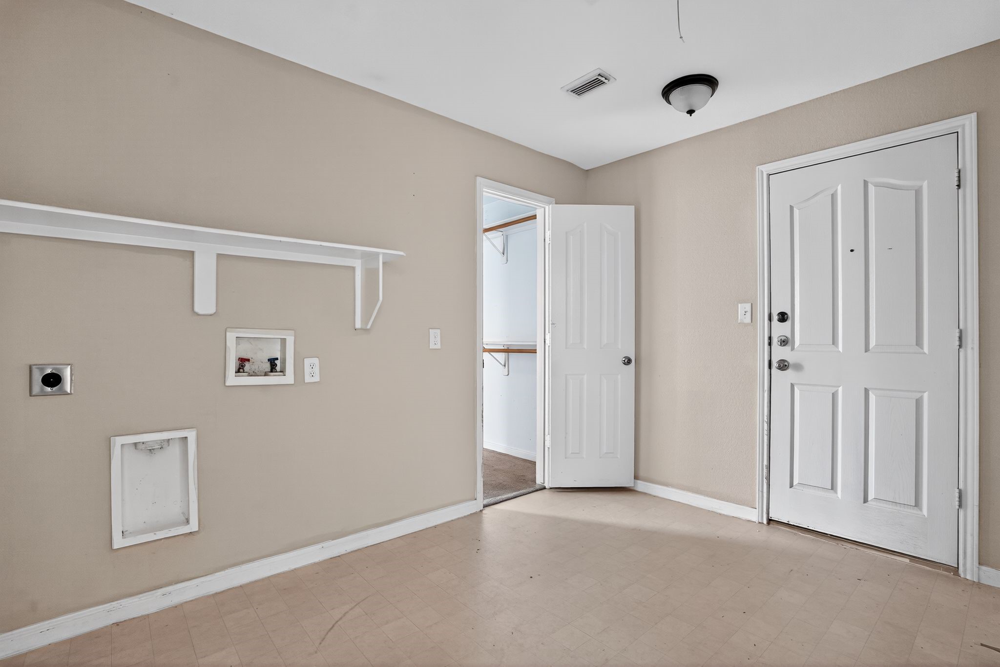 12040 Maverick Drive