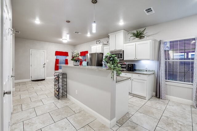 3233 Washington Street