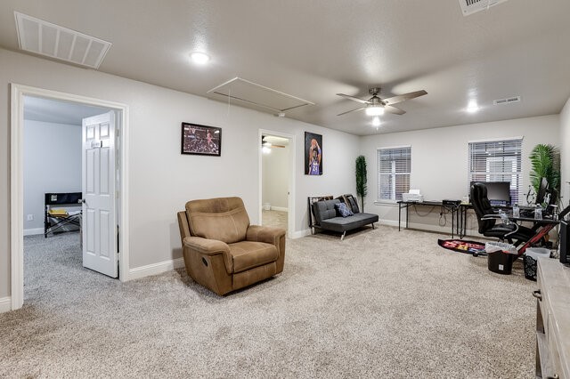 3233 Washington Street