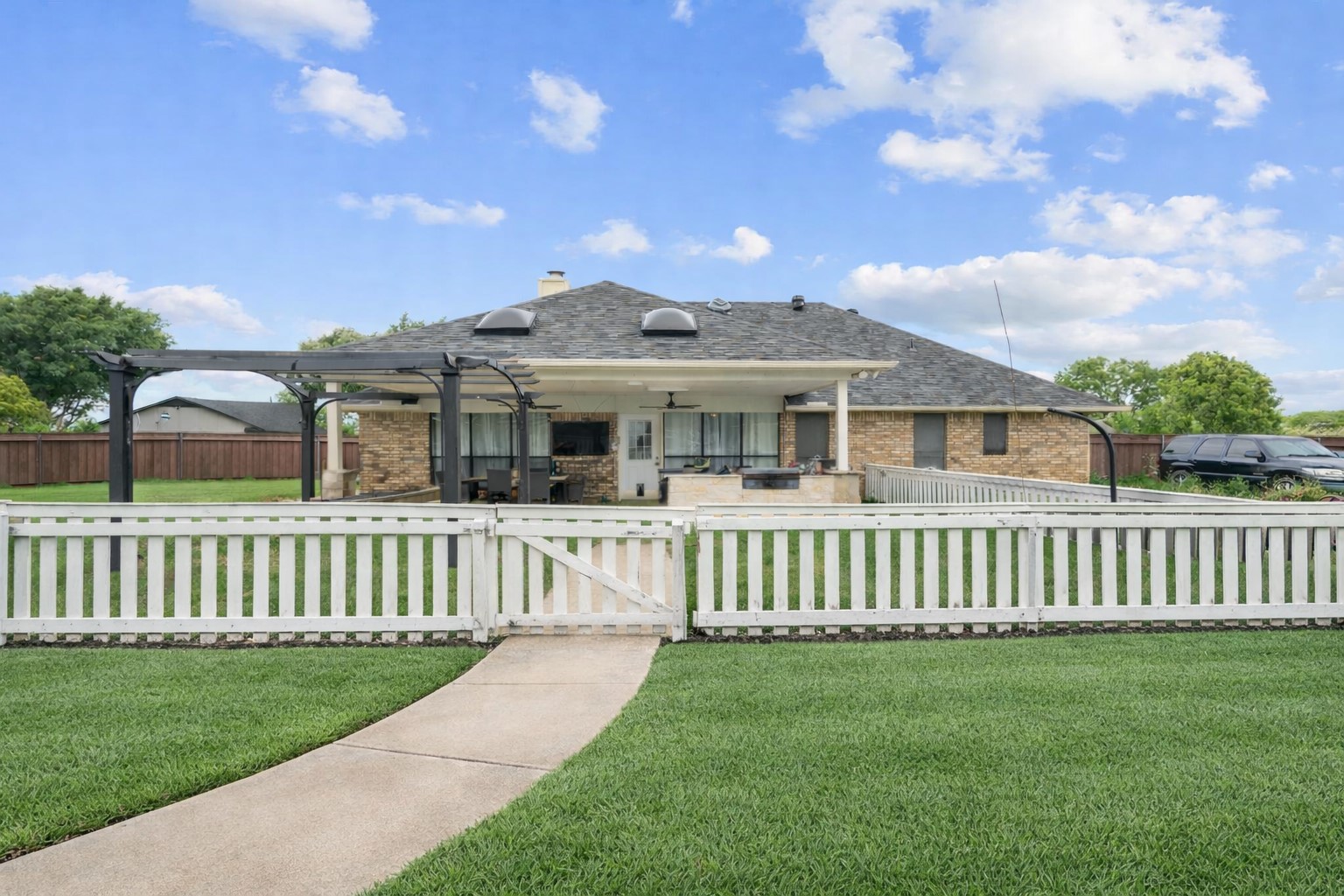 4200 Jennifer Lane