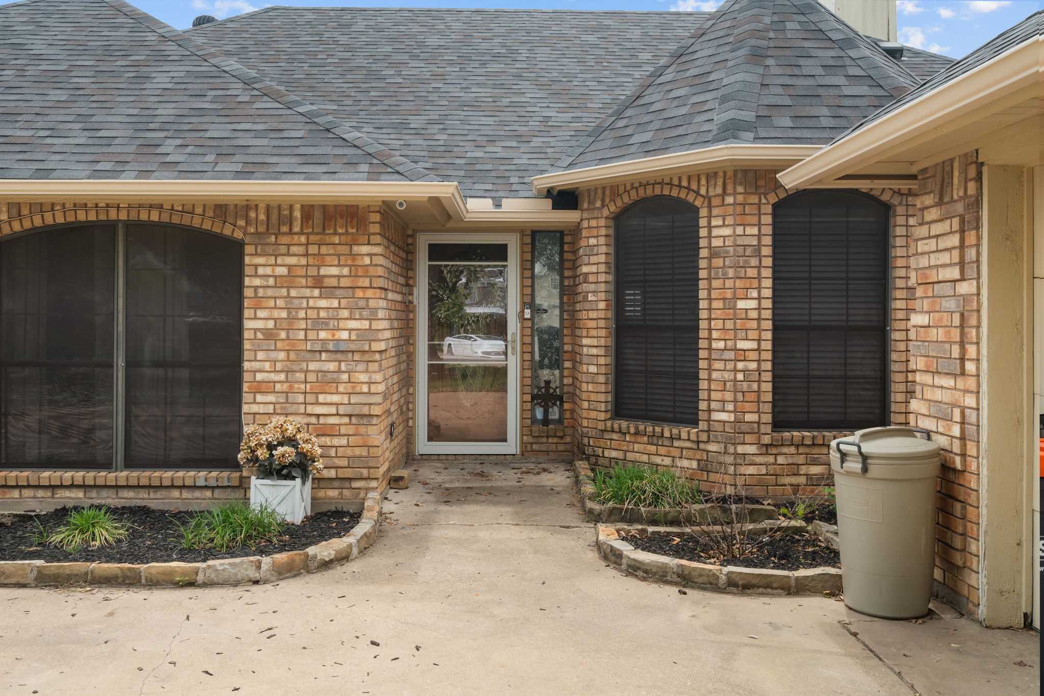 4200 Jennifer Lane