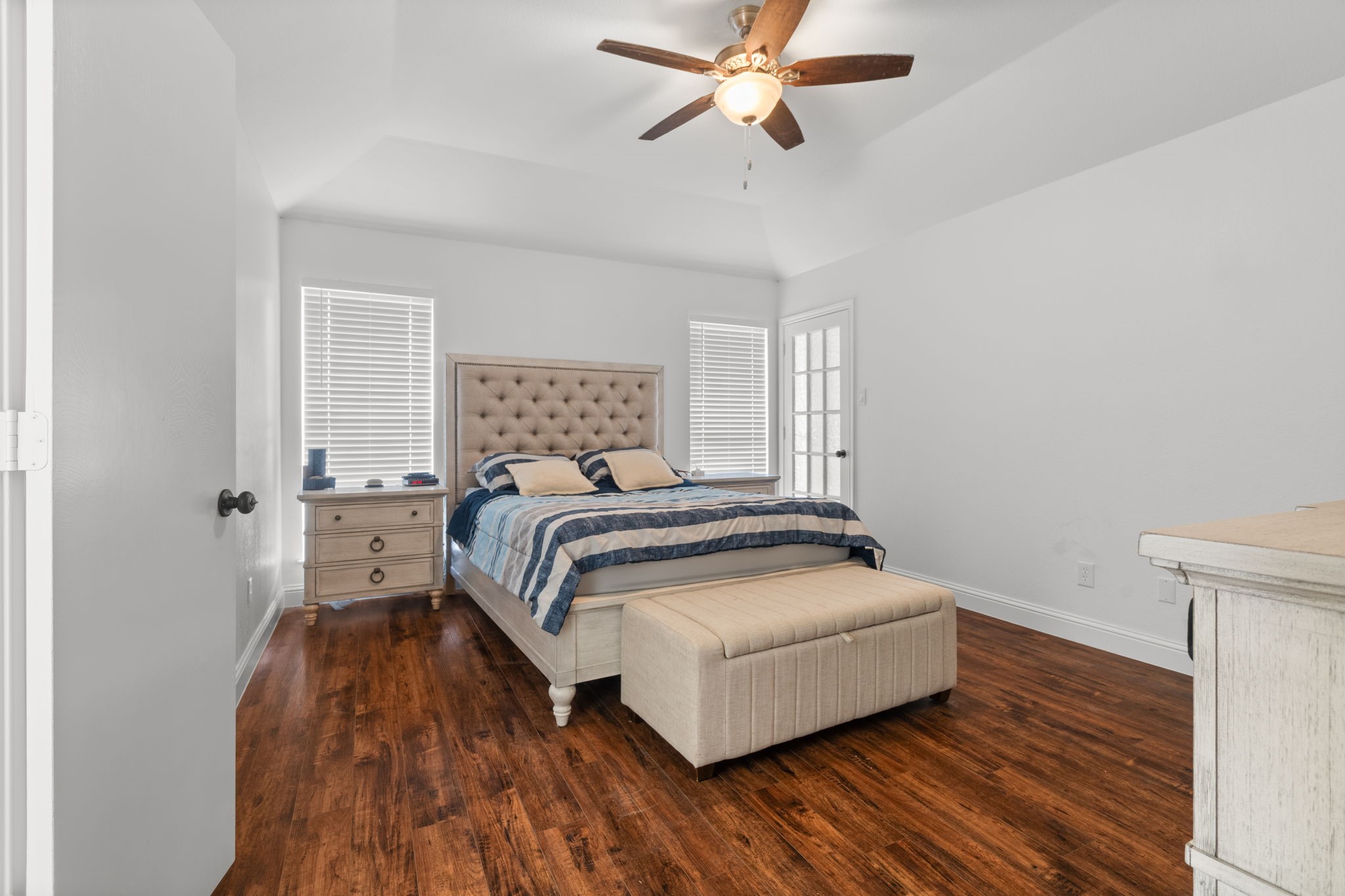 4200 Jennifer Lane