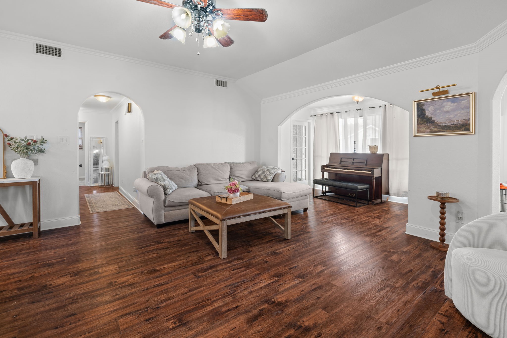 4200 Jennifer Lane