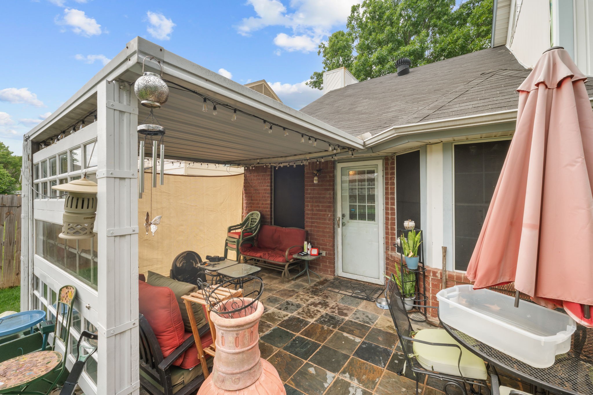 916 Danforth Place