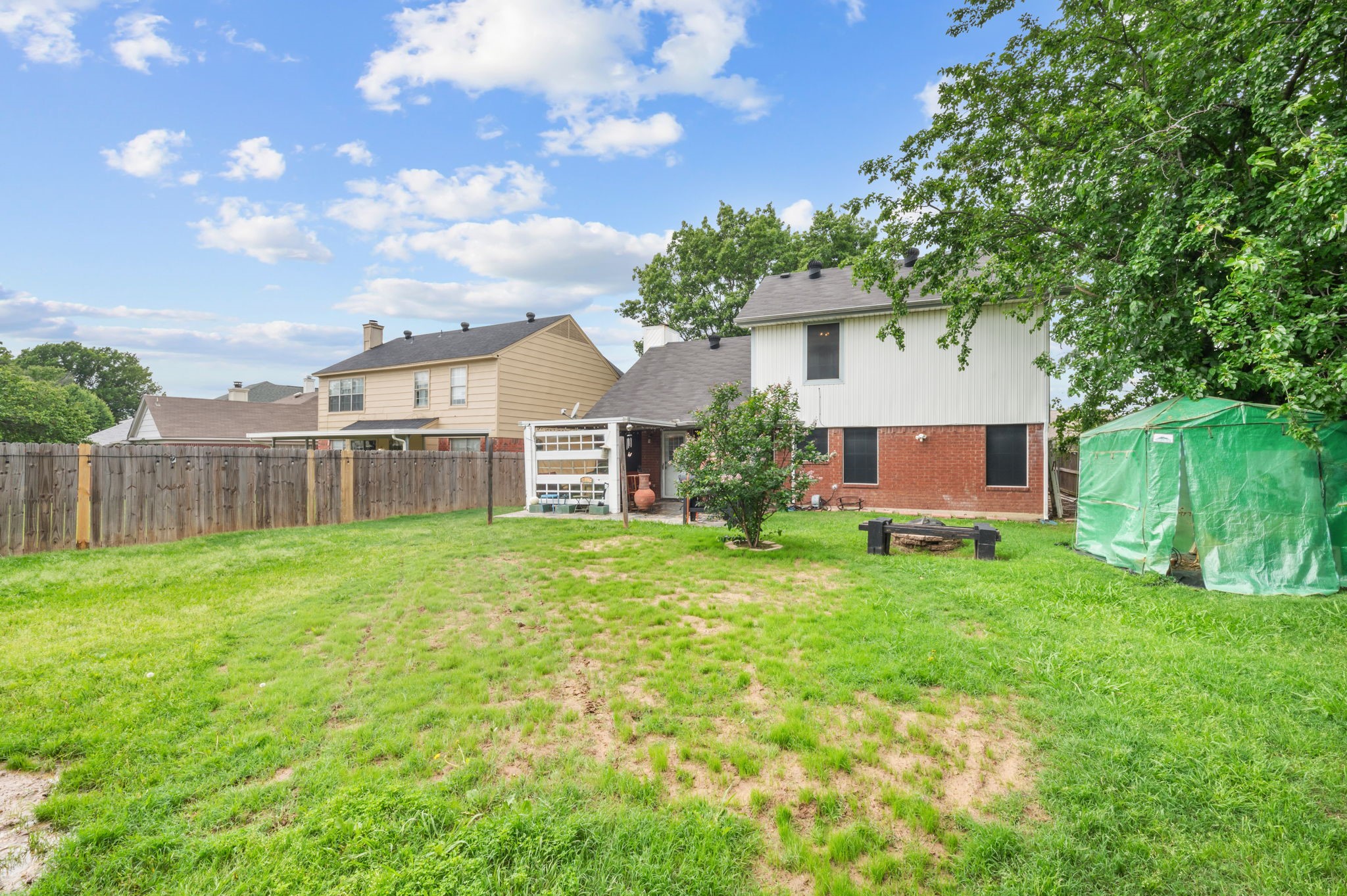 916 Danforth Place