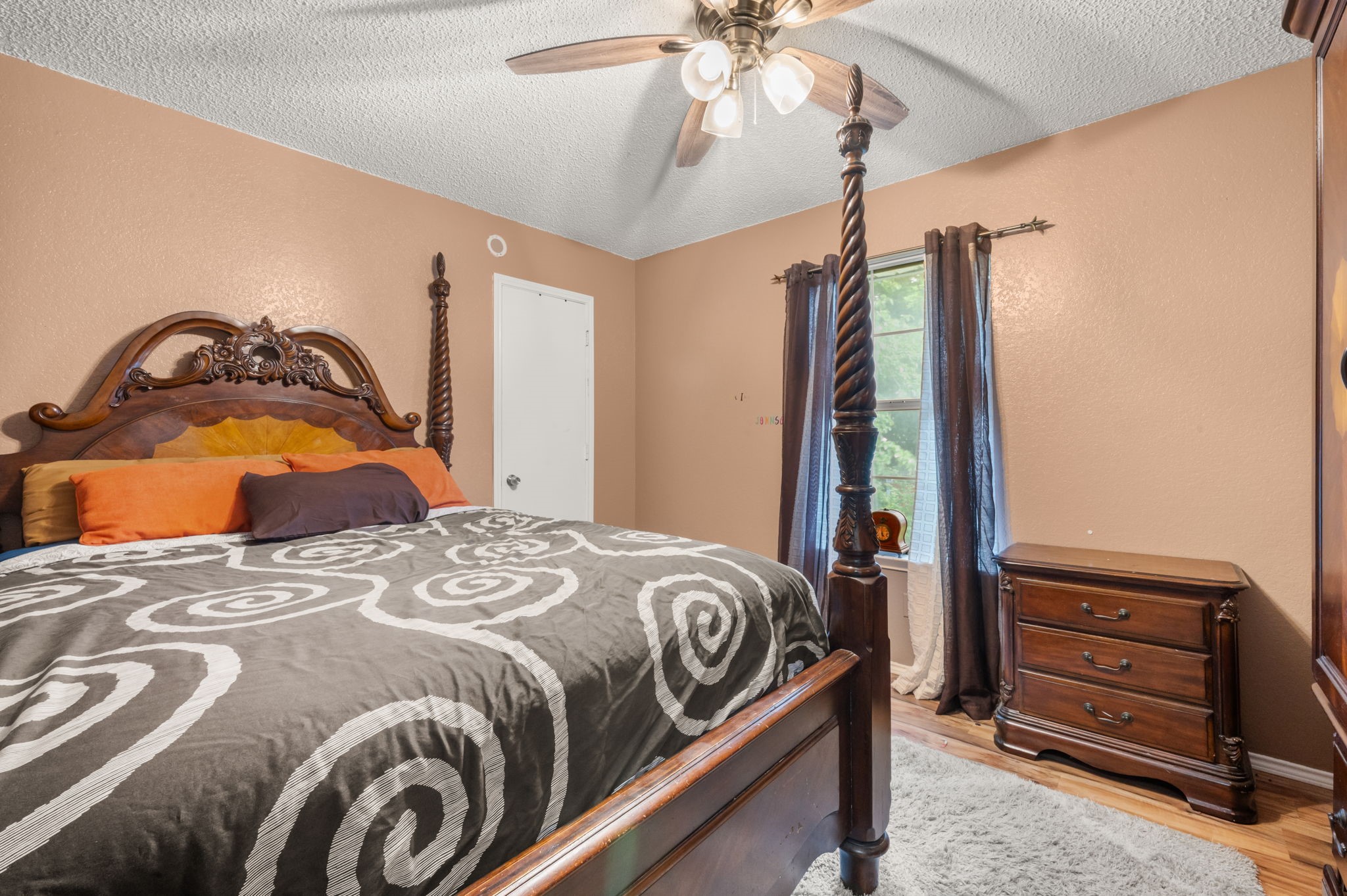 916 Danforth Place