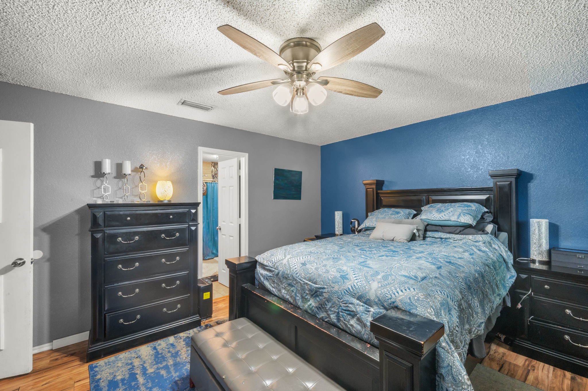 916 Danforth Place