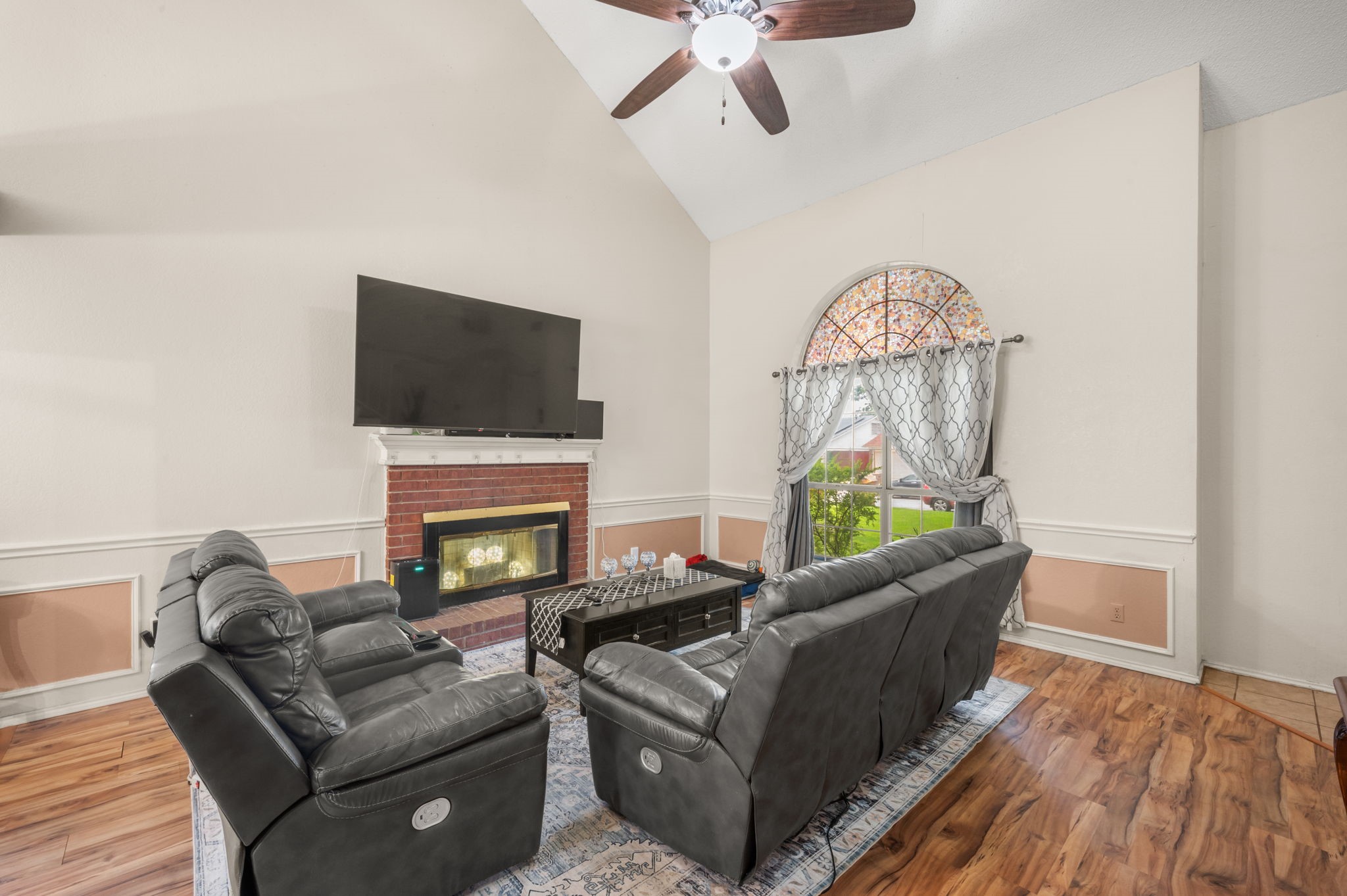 916 Danforth Place