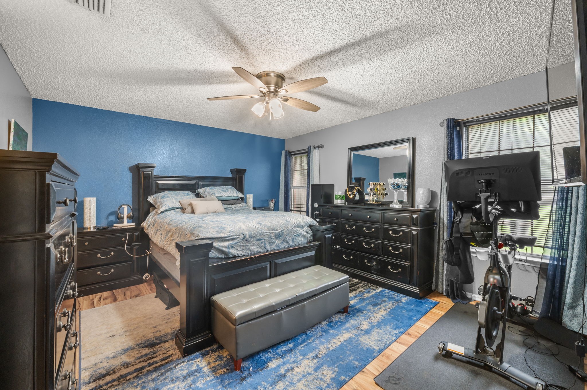 916 Danforth Place