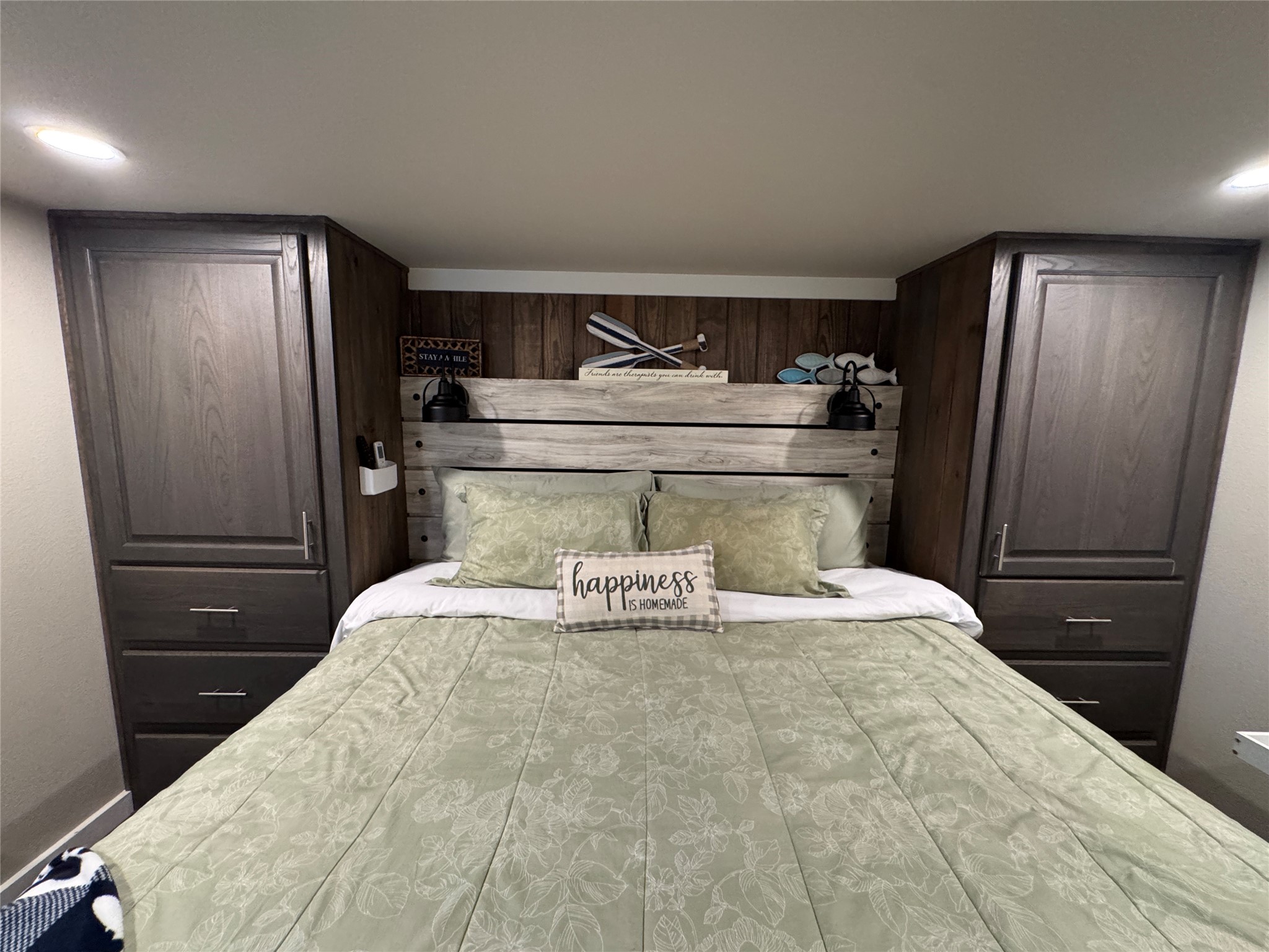 5000 Waterfront Road 126