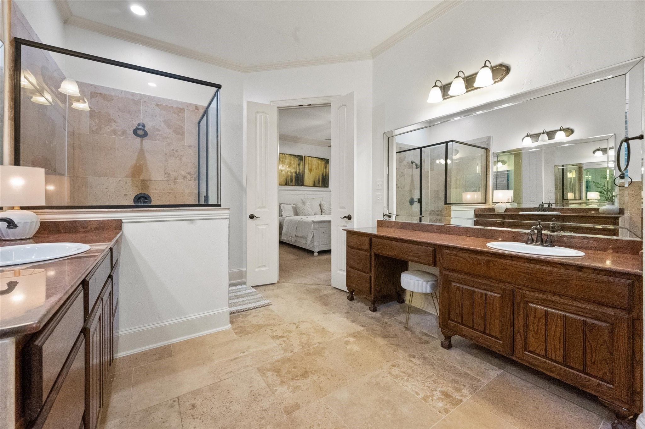 8924 Waterchase Circle