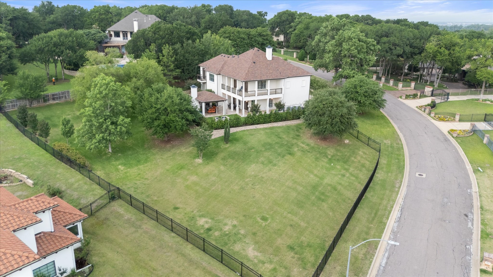 8924 Waterchase Circle