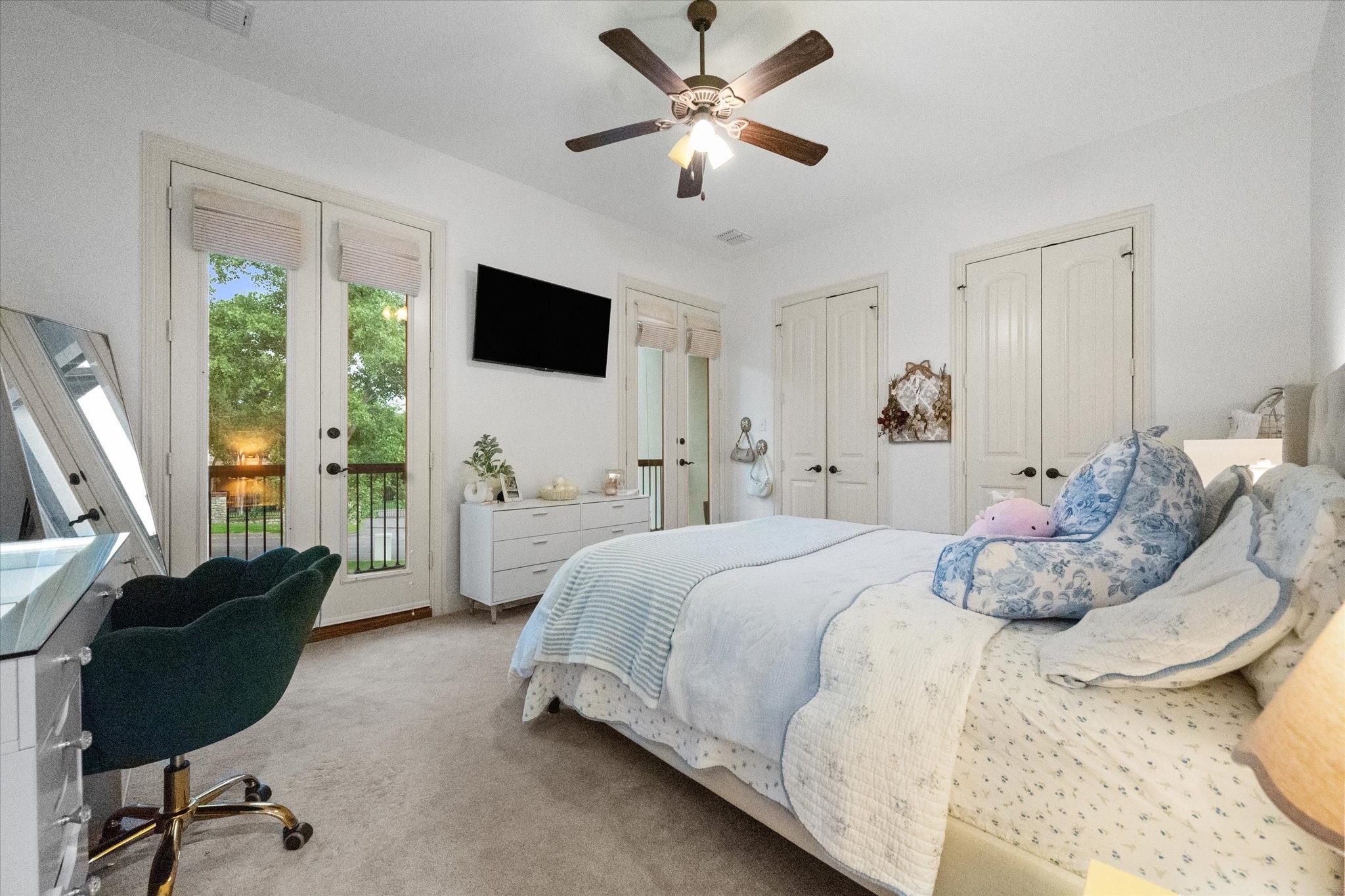 8924 Waterchase Circle