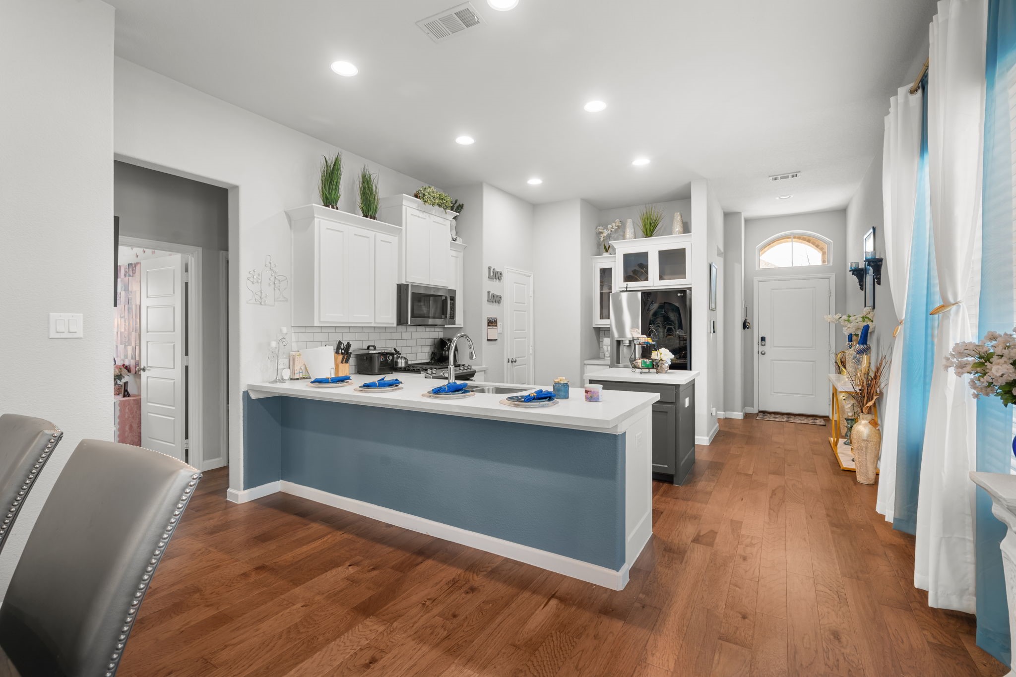 2206 Rothbury Drive