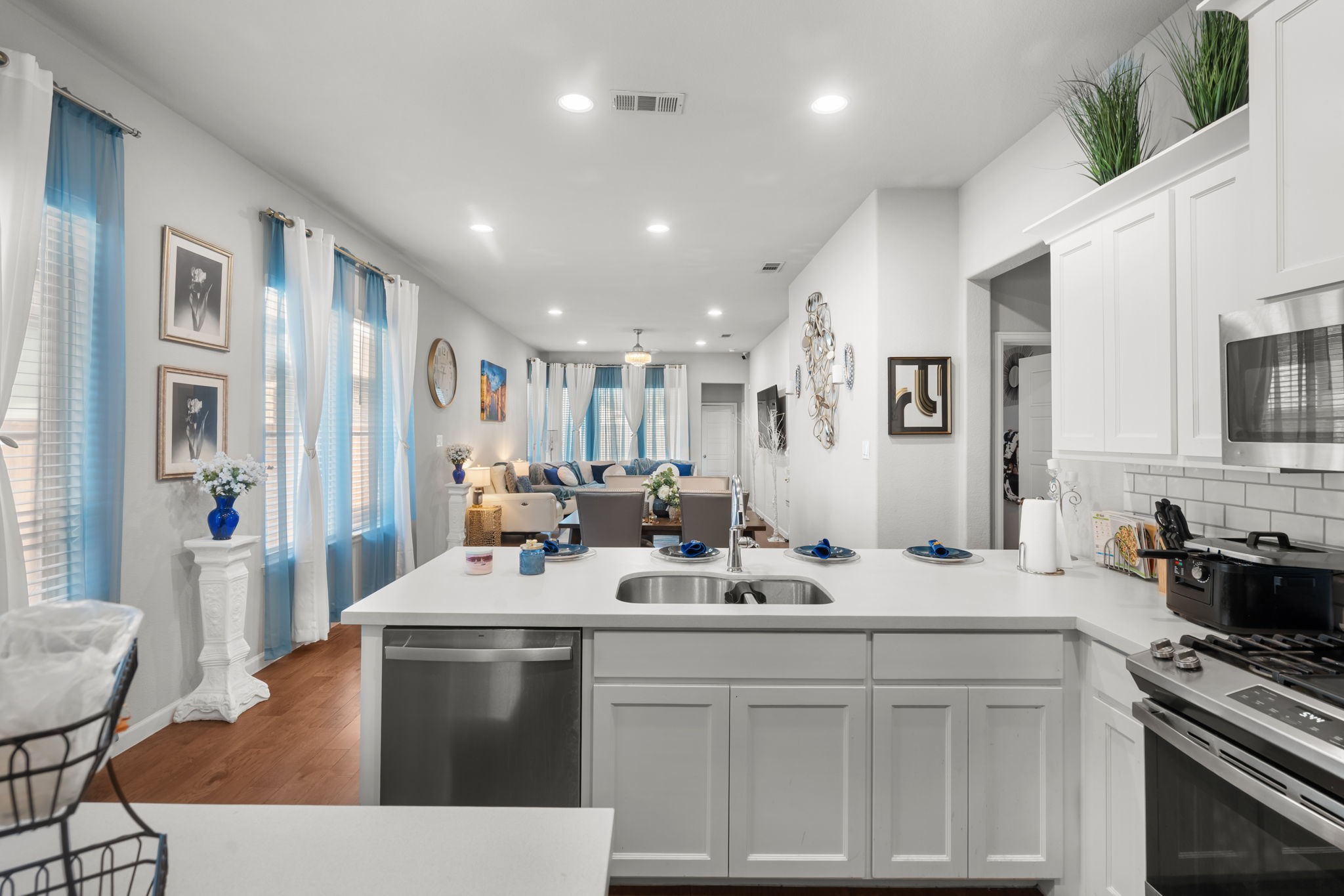 2206 Rothbury Drive