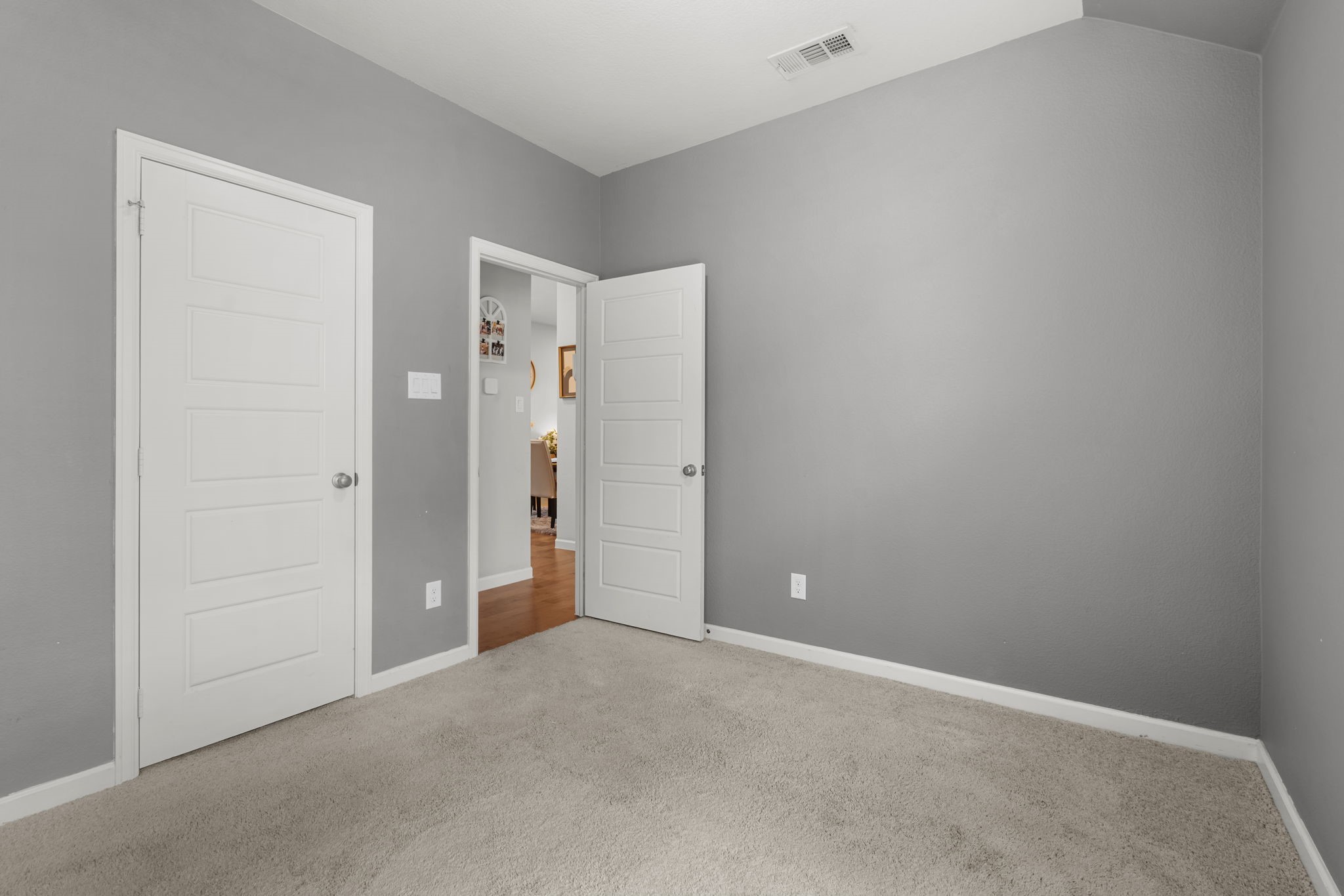 2206 Rothbury Drive