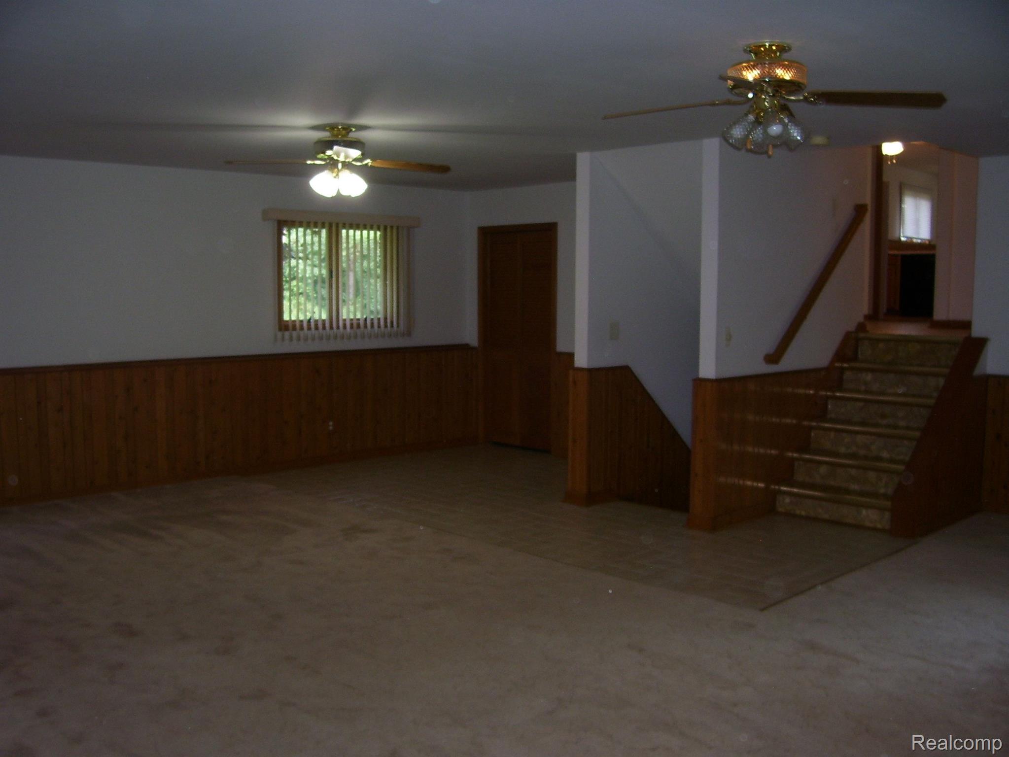 1185 E GUNN Road