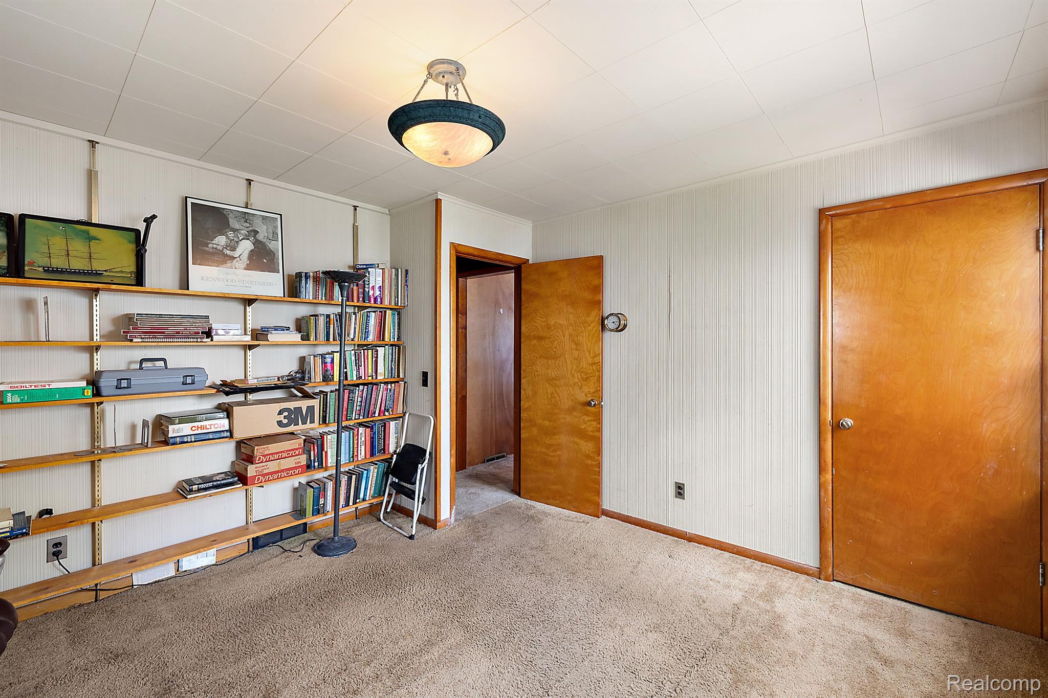 4609 EDGEWOOD Drive