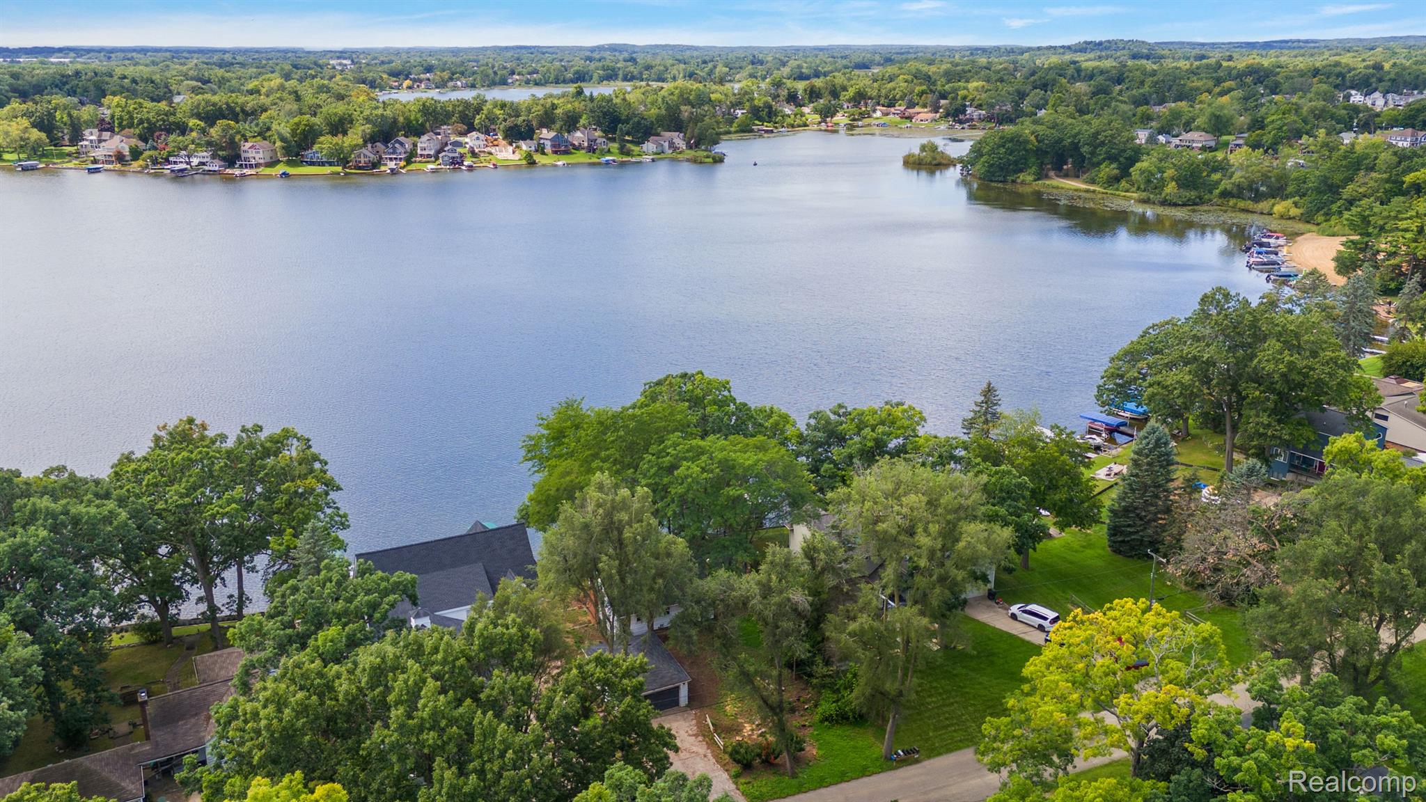 4609 EDGEWOOD Drive