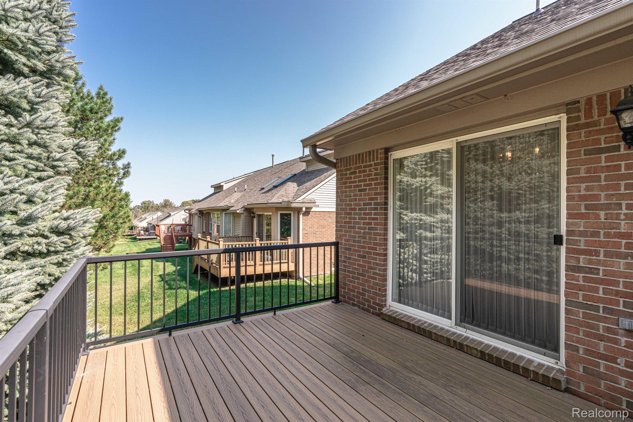 3865 ARBOR Drive