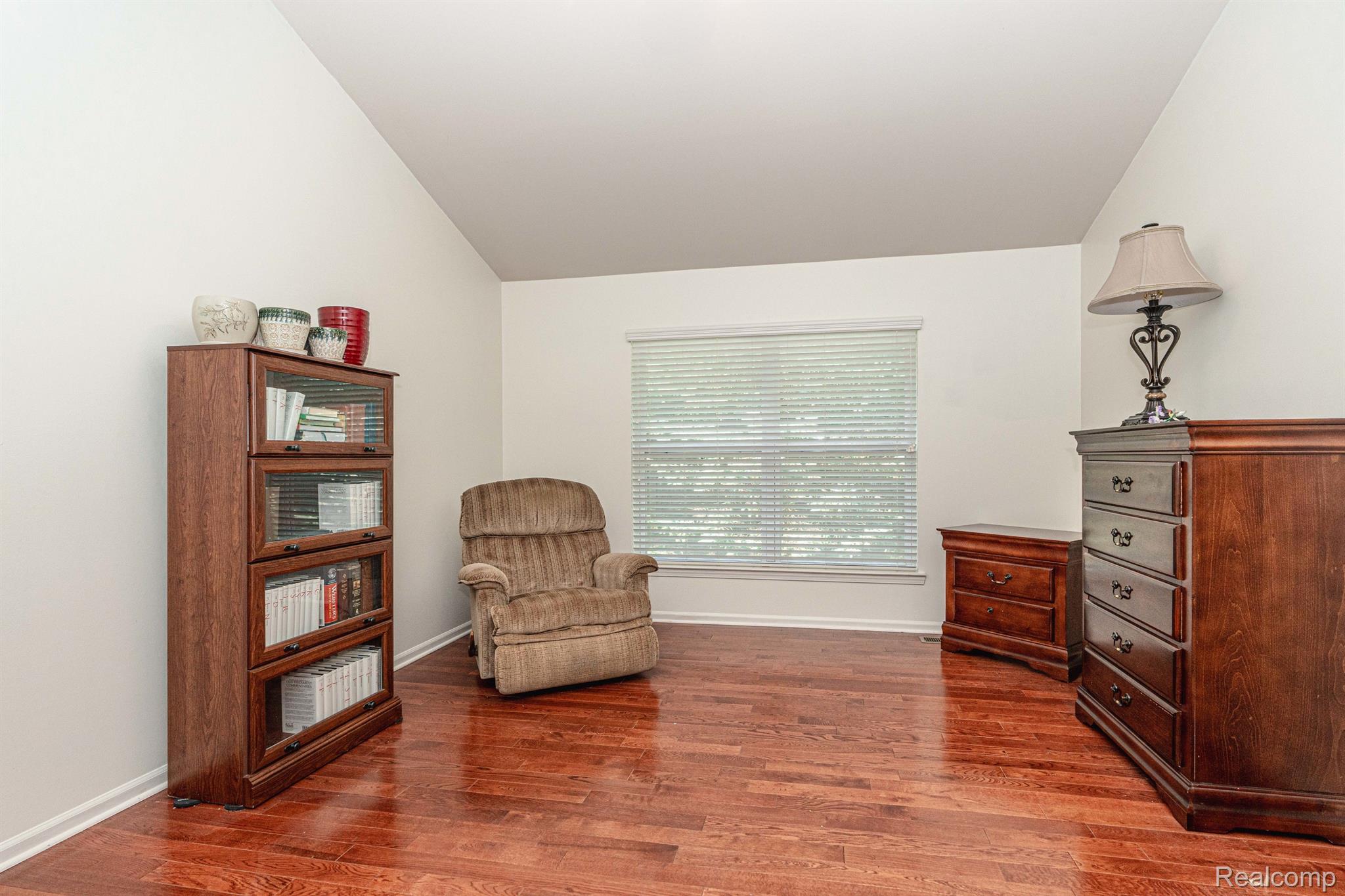 3865 ARBOR Drive