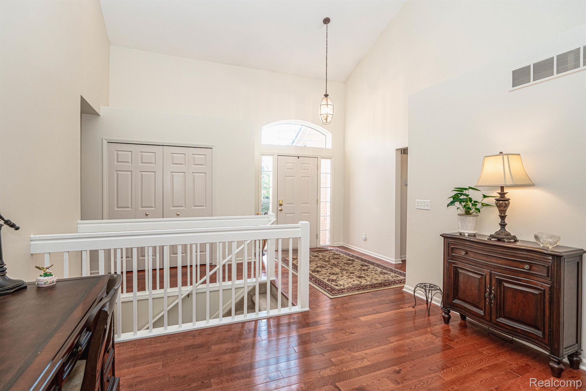 3865 ARBOR Drive
