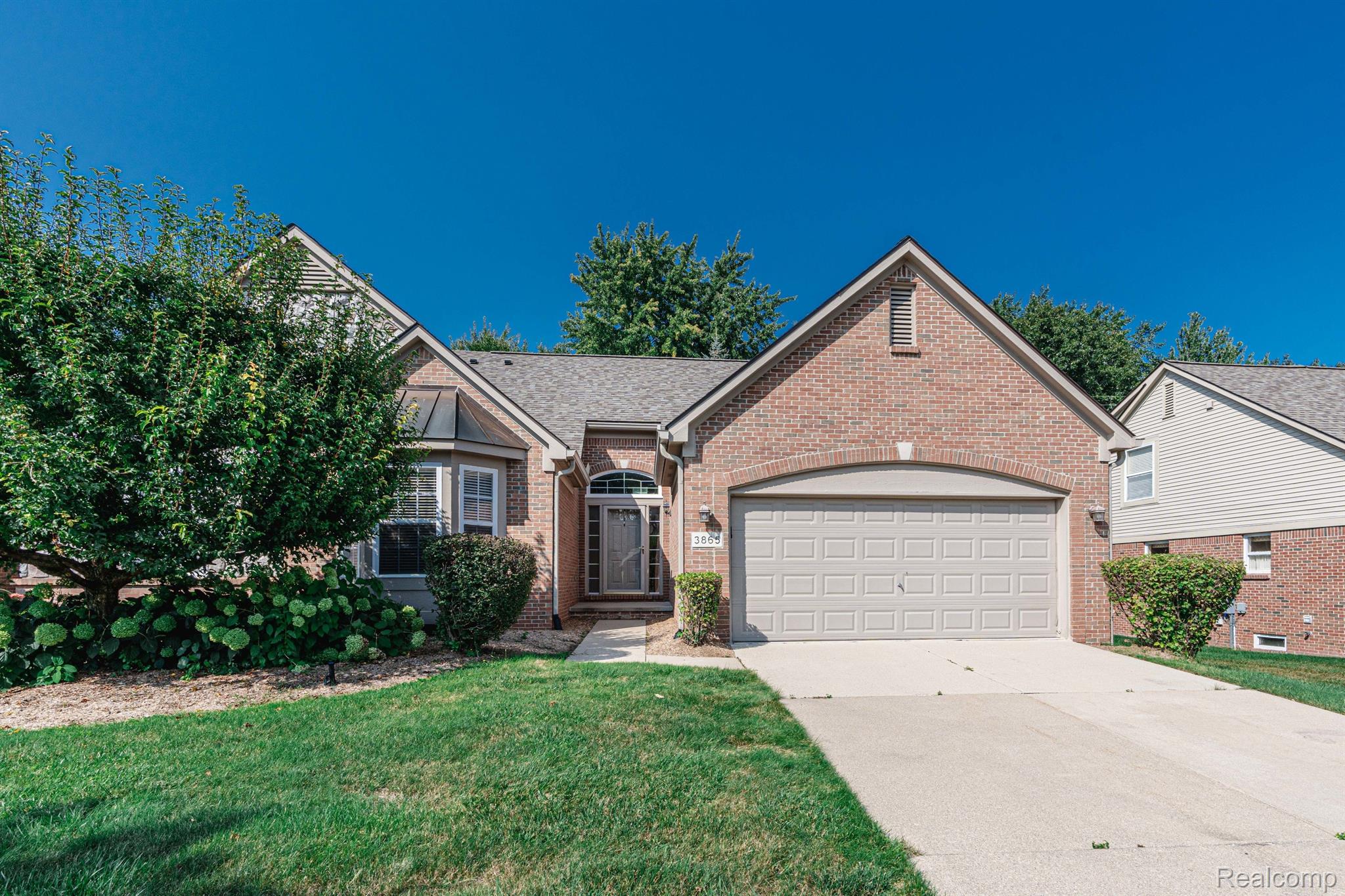 3865 ARBOR Drive
