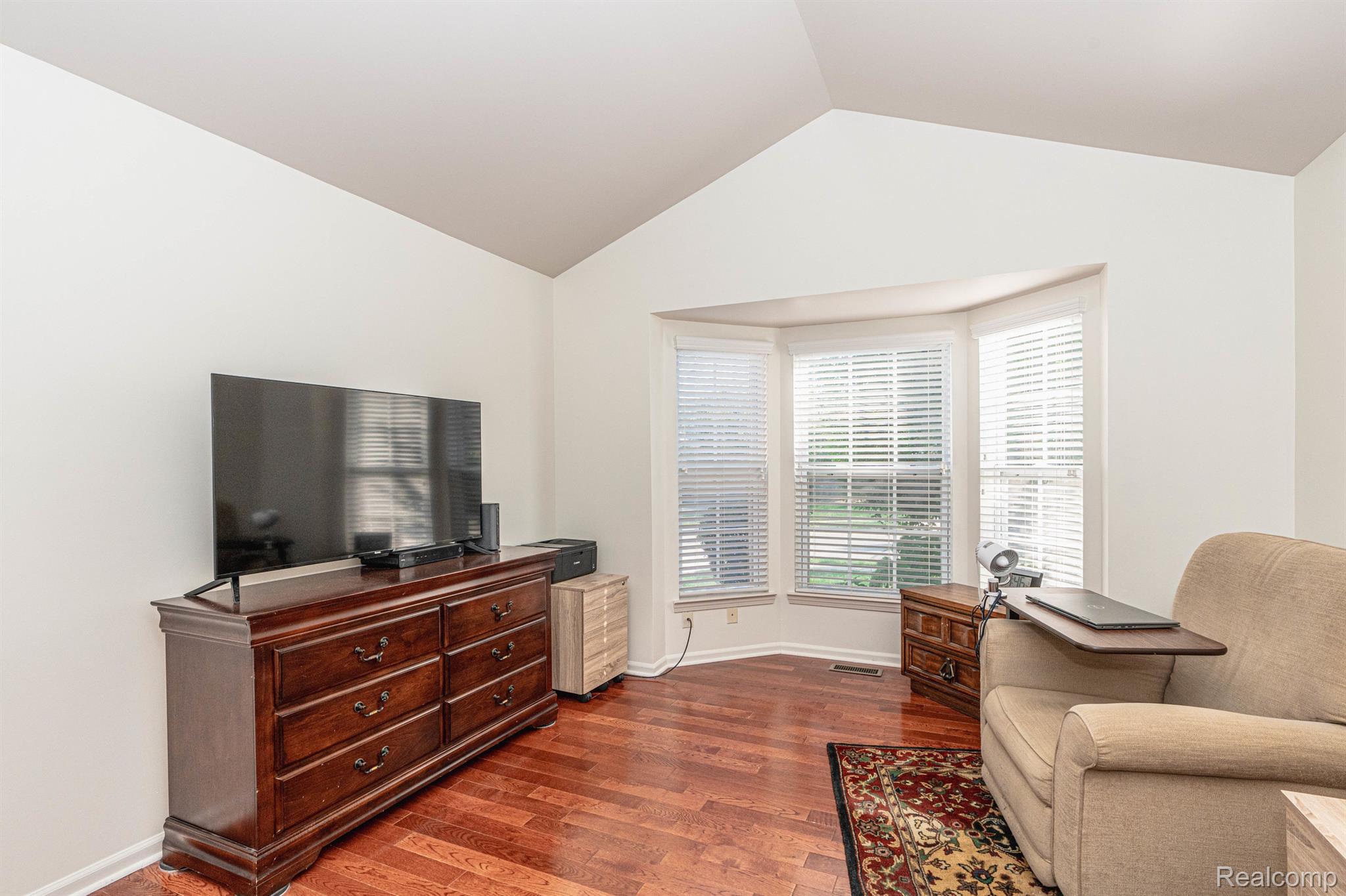 3865 ARBOR Drive