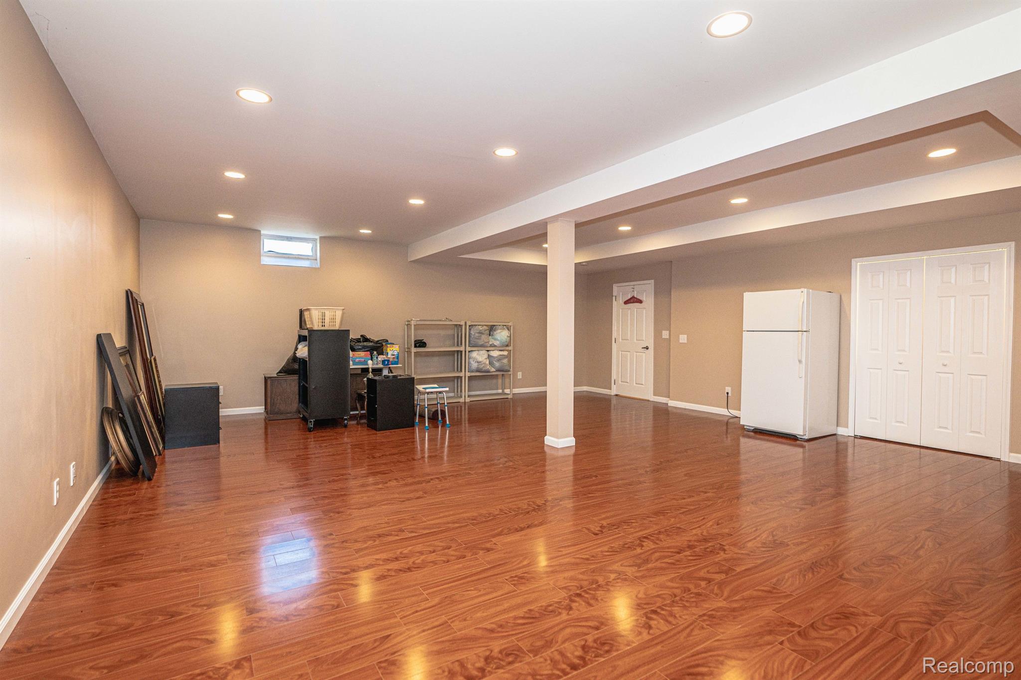 3865 ARBOR Drive