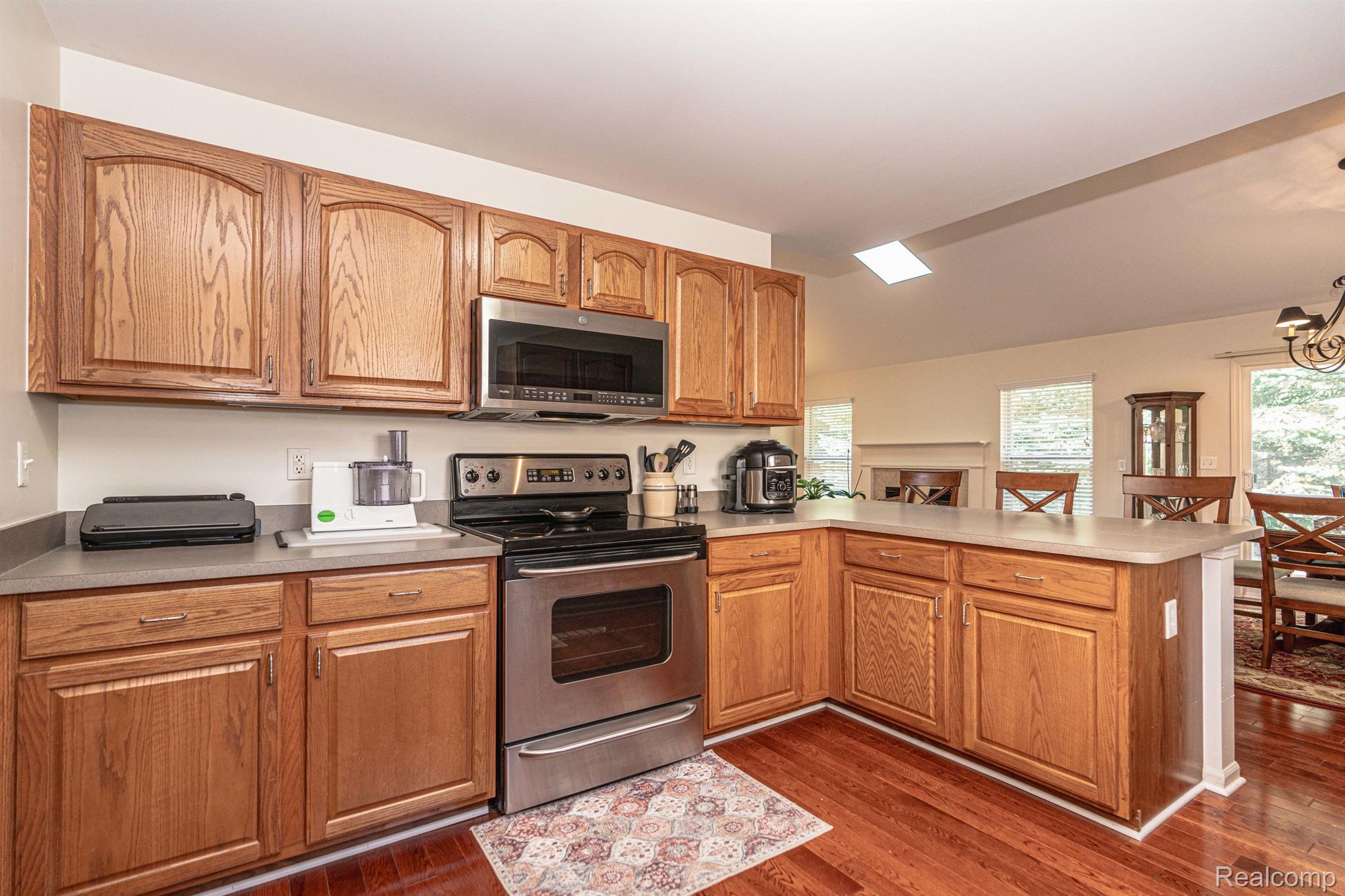 3865 ARBOR Drive