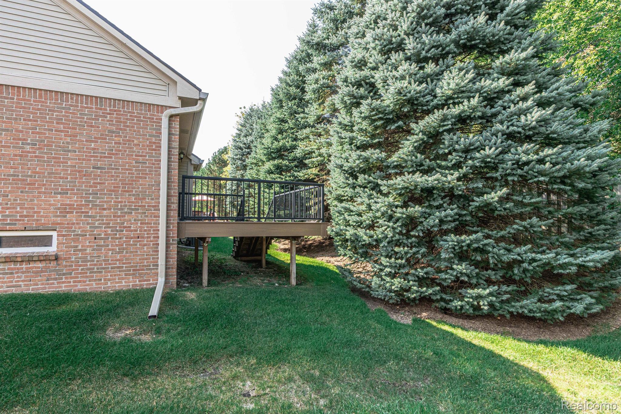 3865 ARBOR Drive