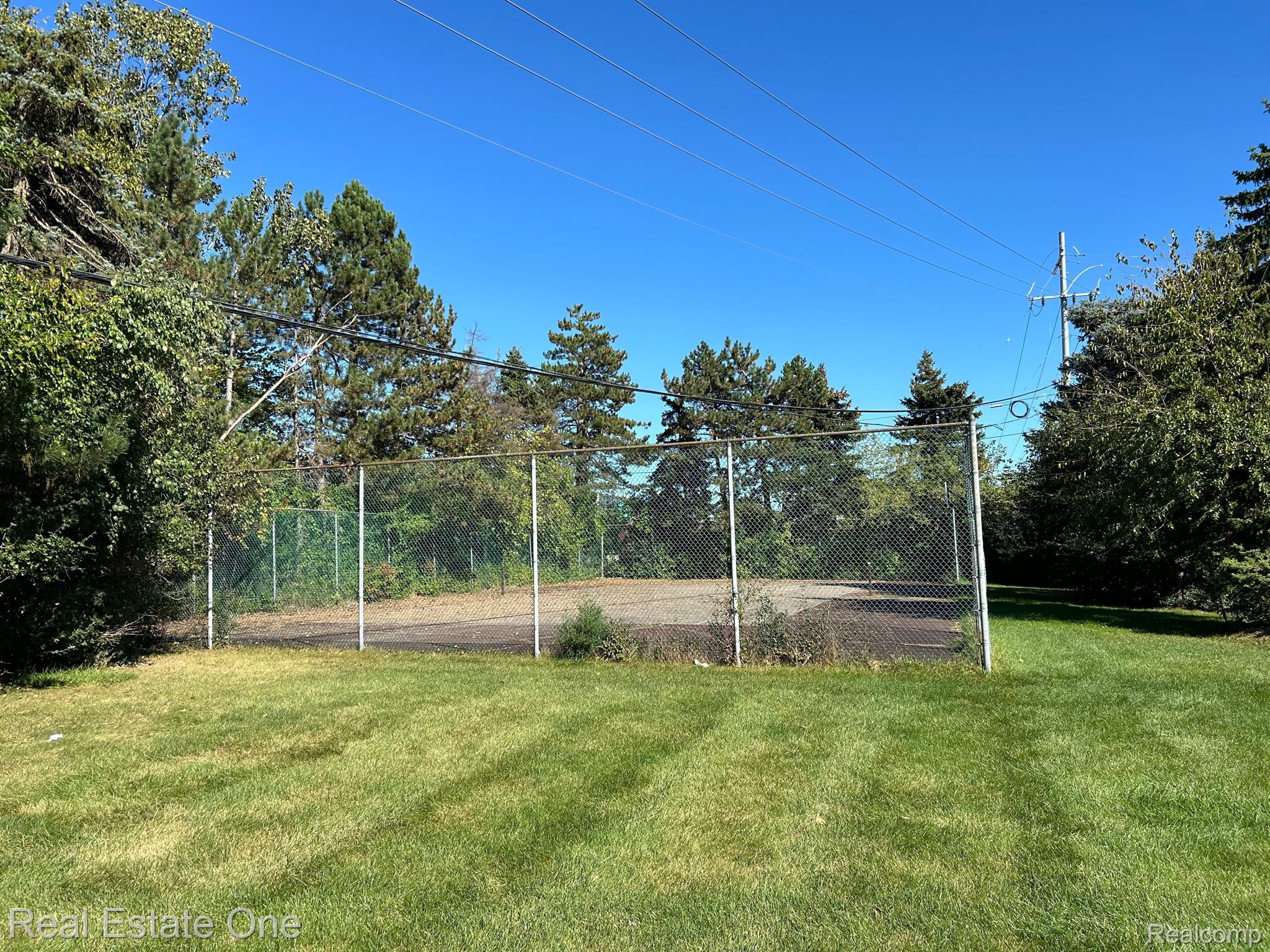 3988 OLD CREEK Road