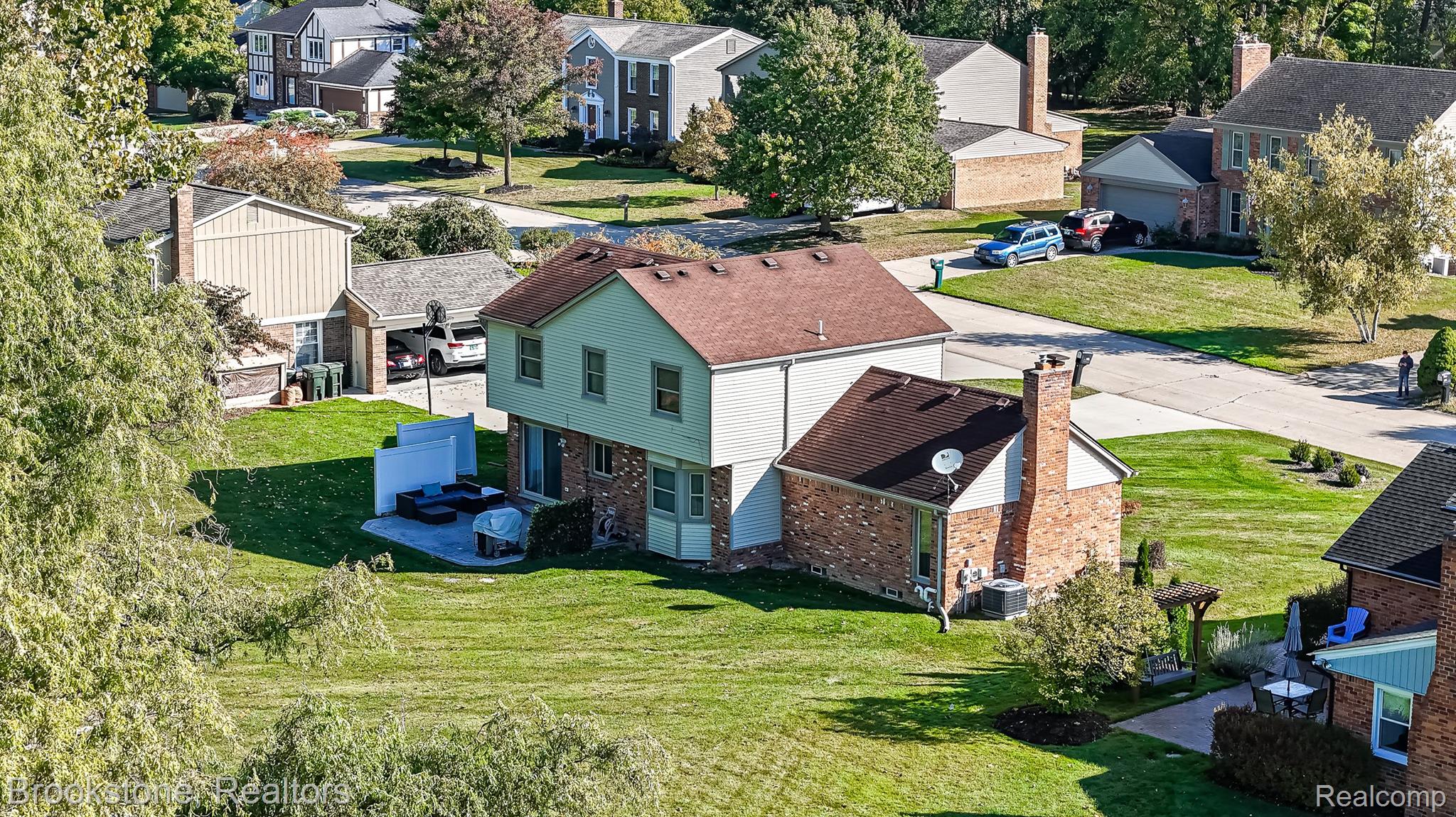 1173 HATHAWAY RISING