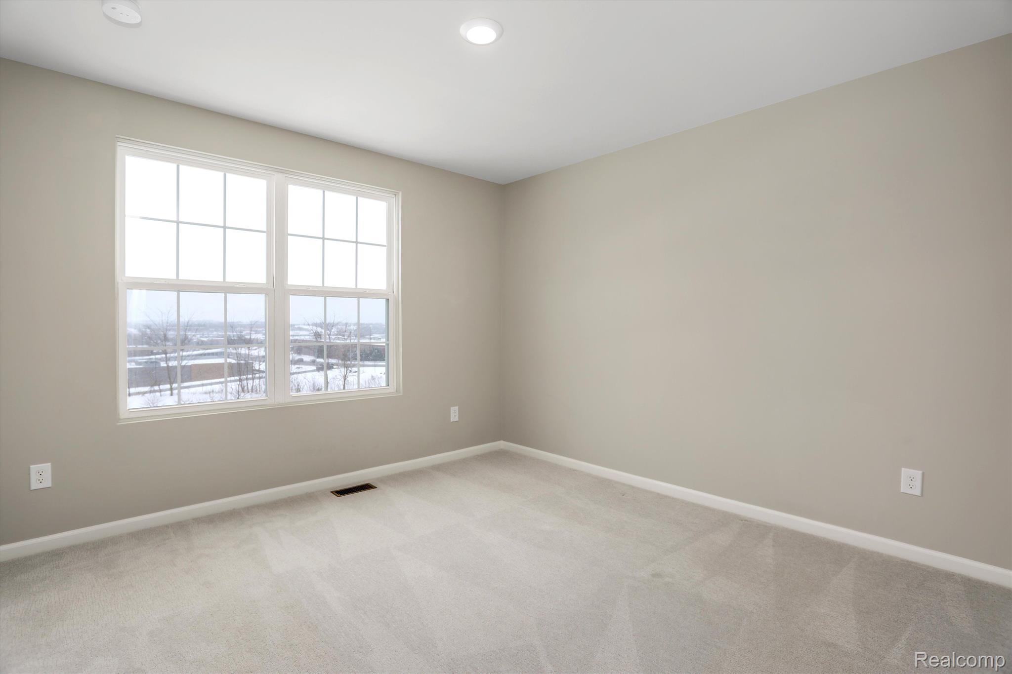 4974 Glenora Drive