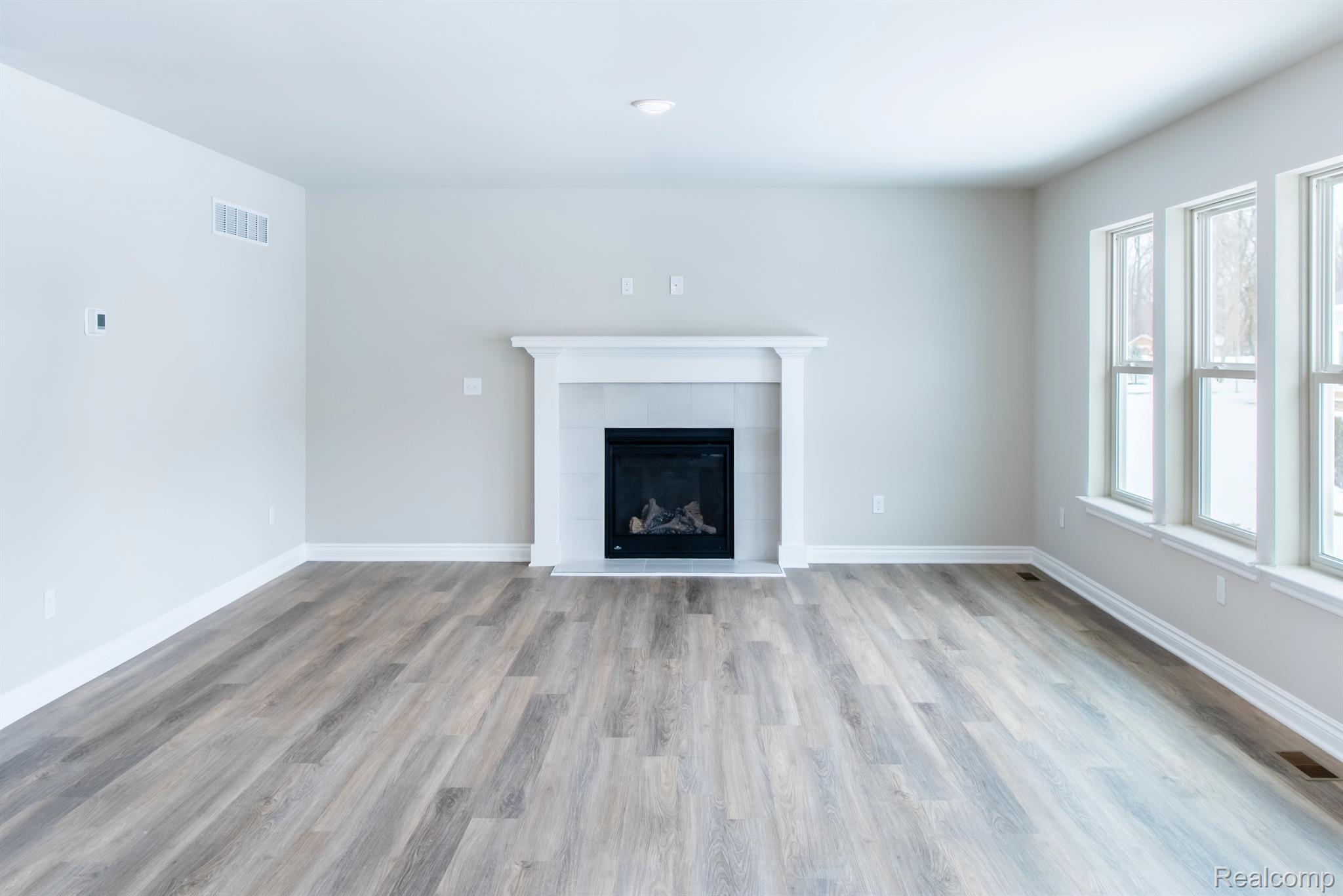 8708 SAWGRASS Lane