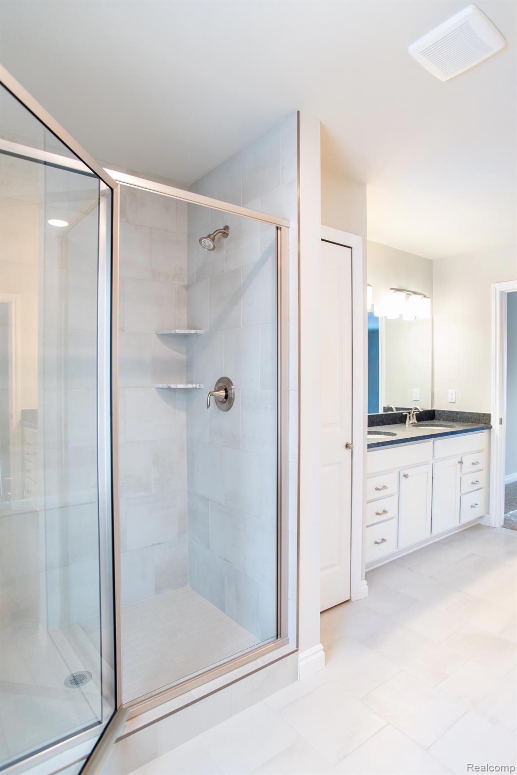 8708 SAWGRASS Lane
