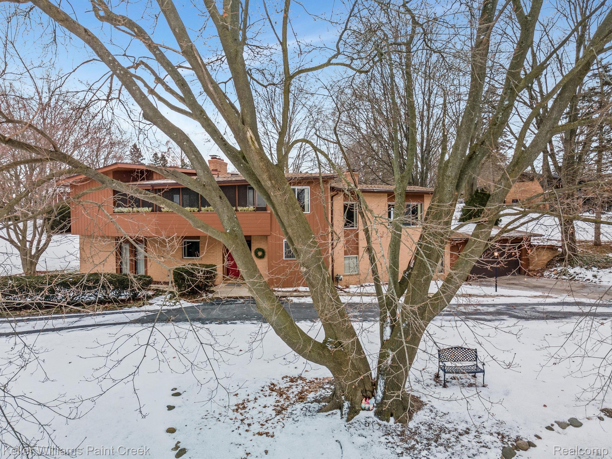 124 Rochdale Drive S