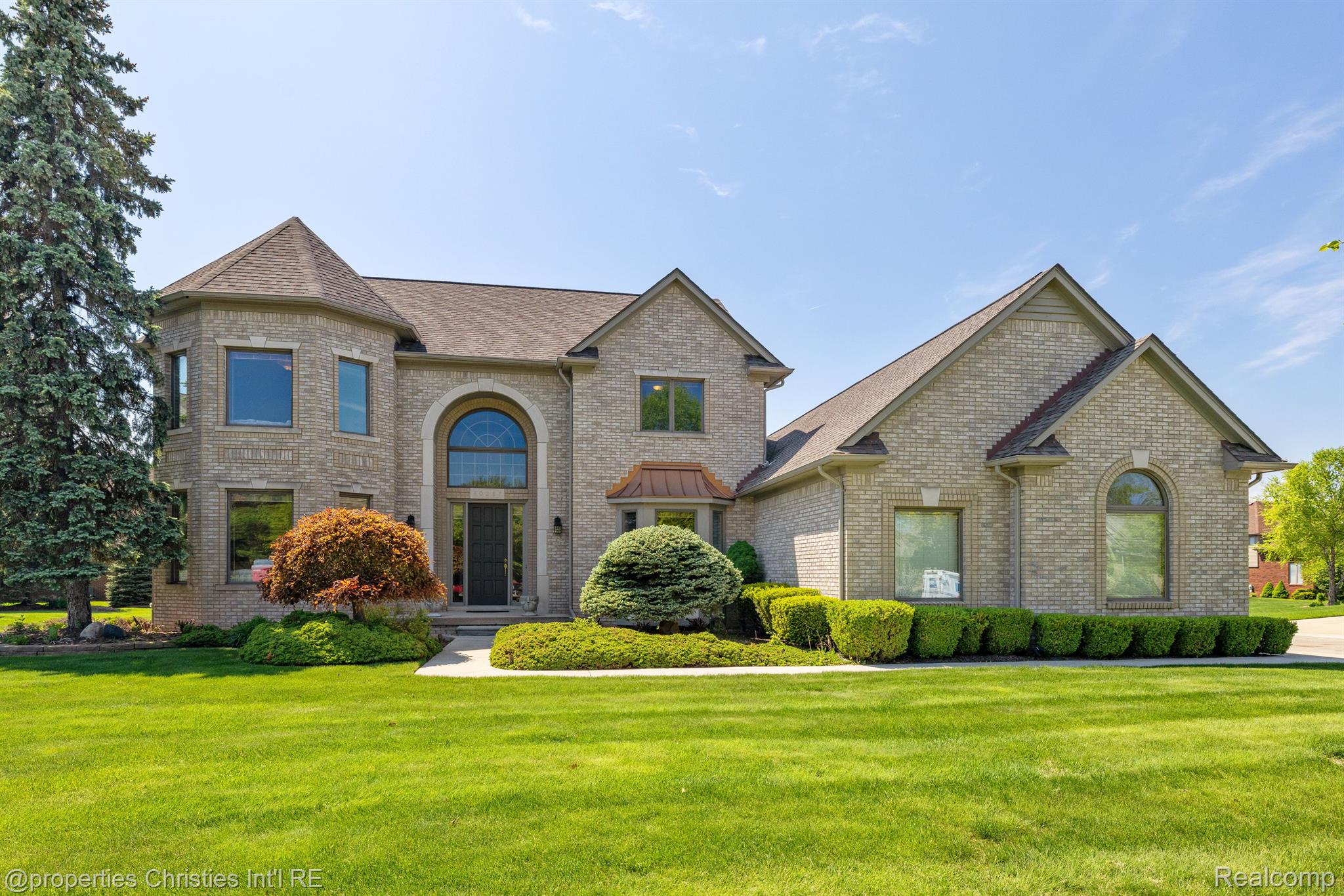 40387 EMERALD Lane E
