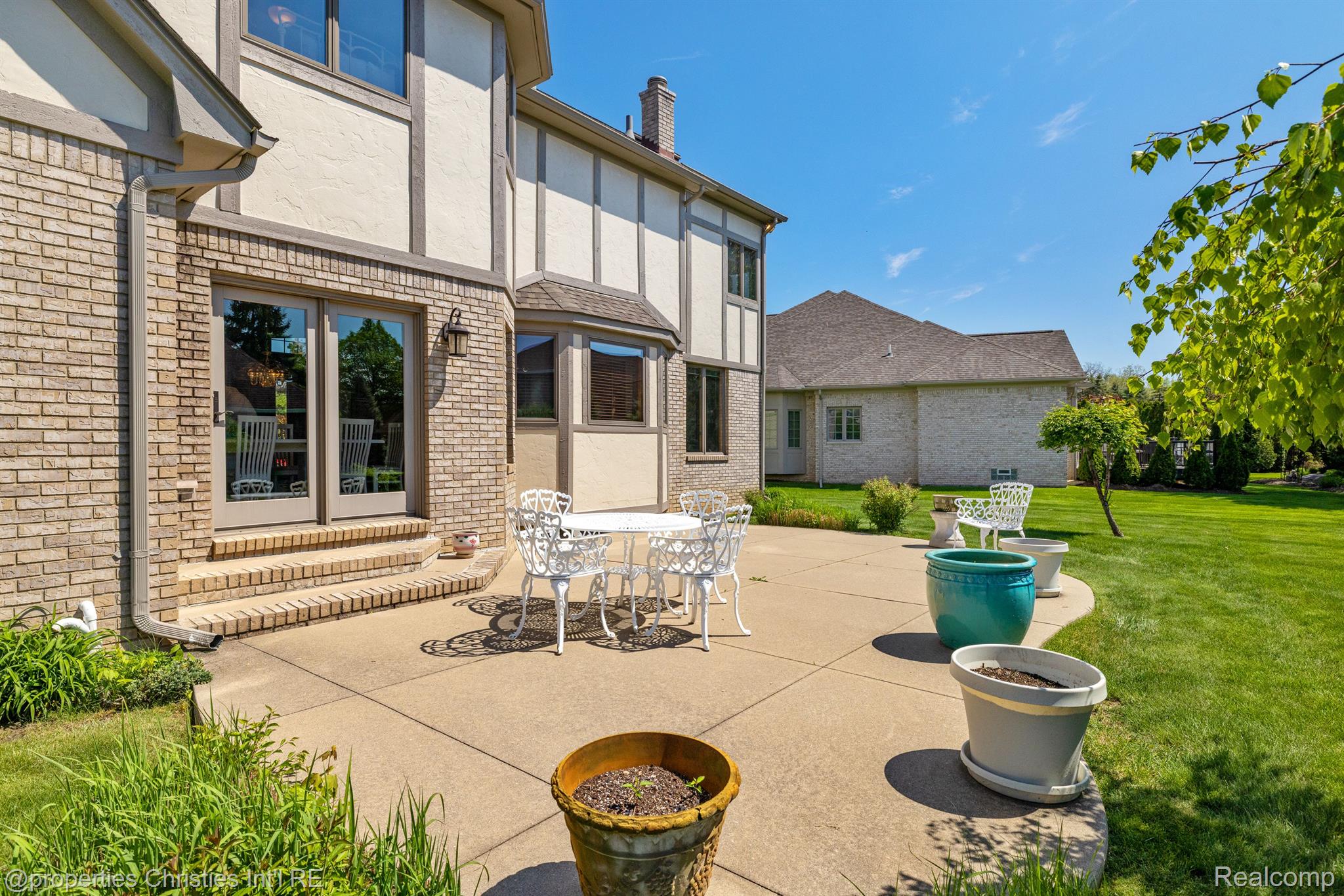 40387 EMERALD Lane E