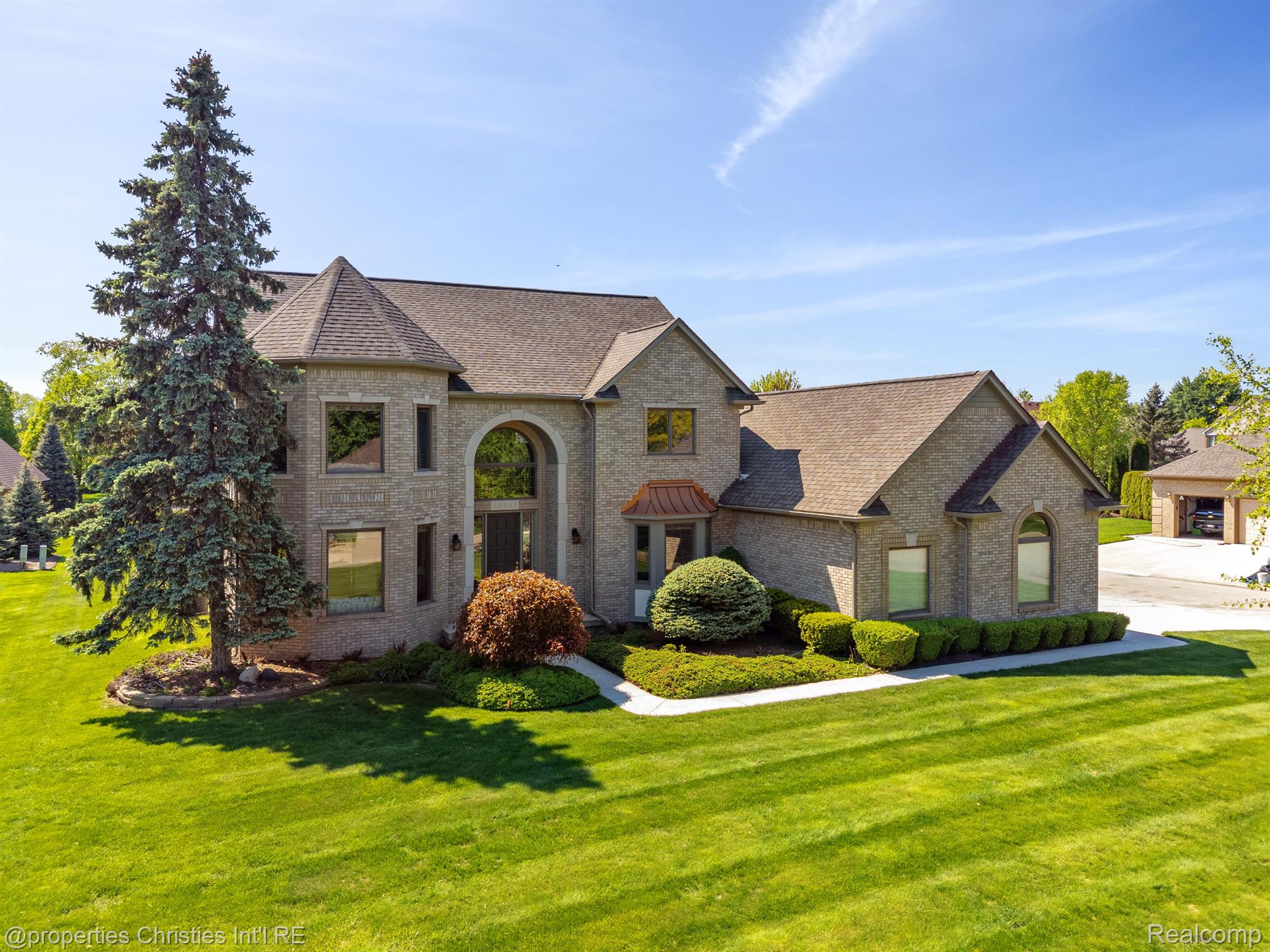 40387 EMERALD Lane E