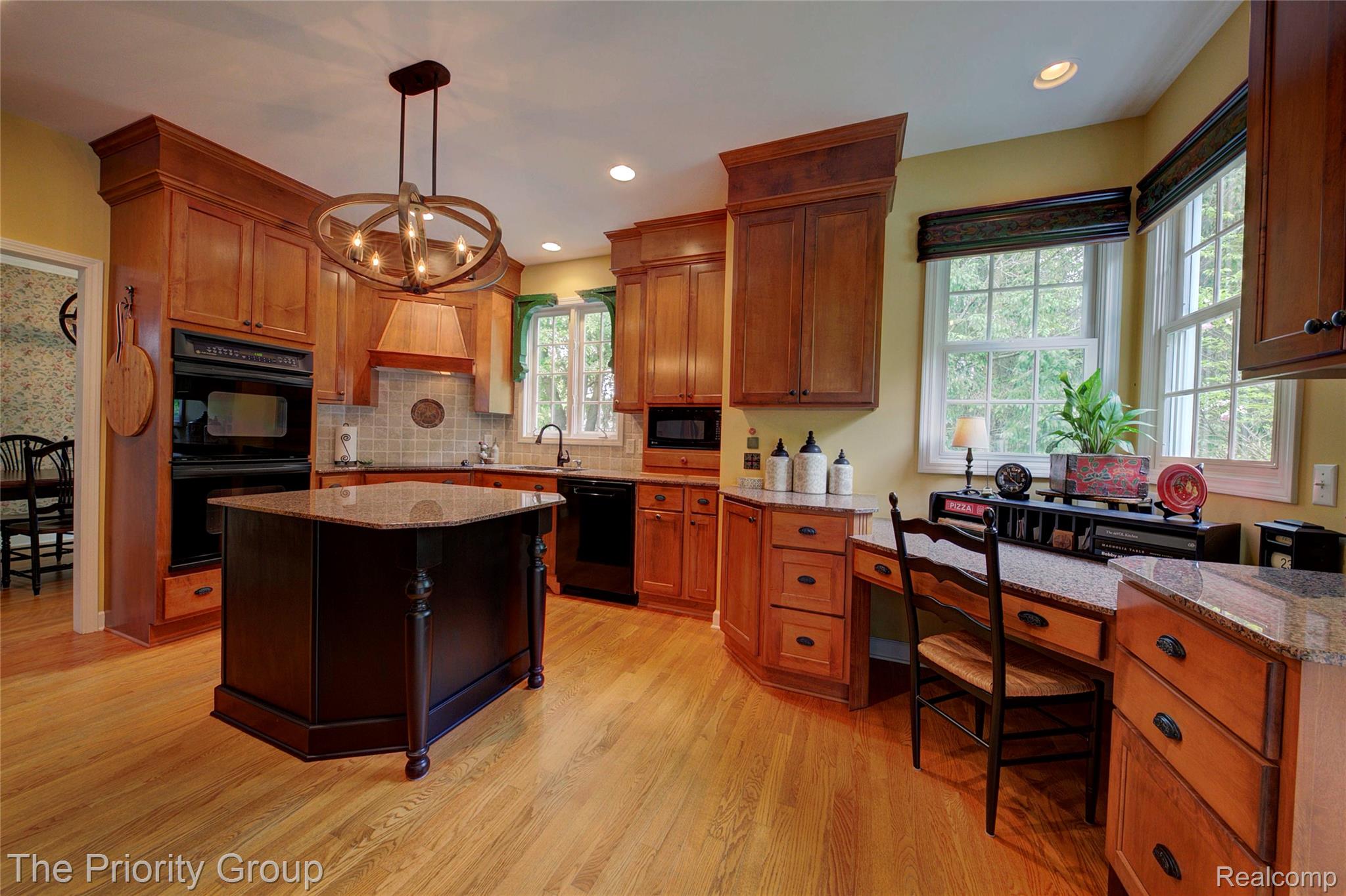 7730 Parkcrest Circle