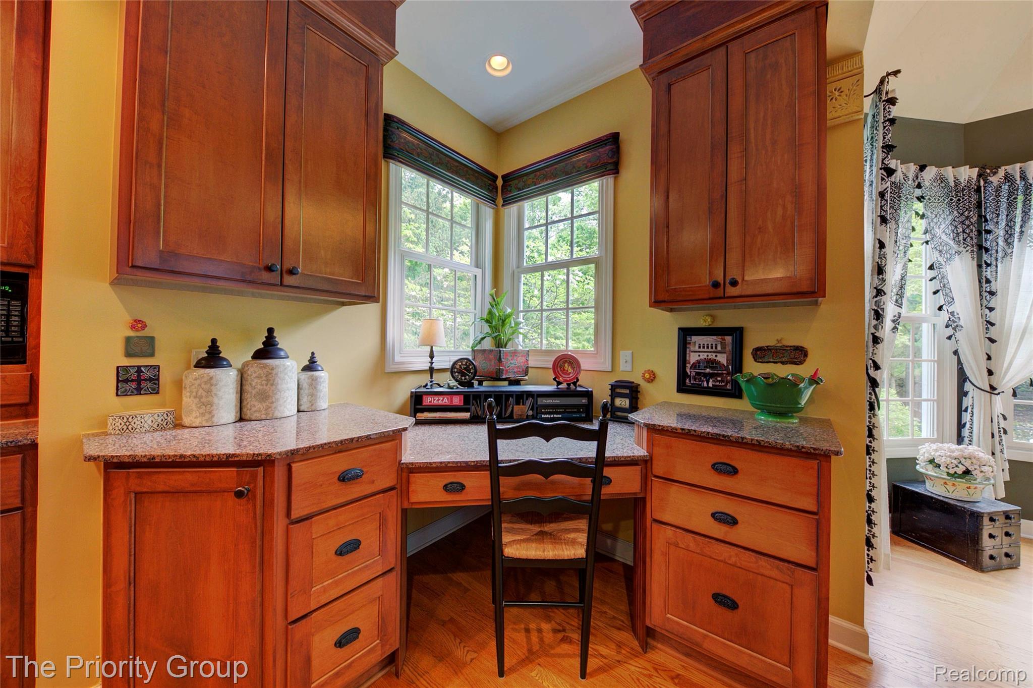 7730 Parkcrest Circle