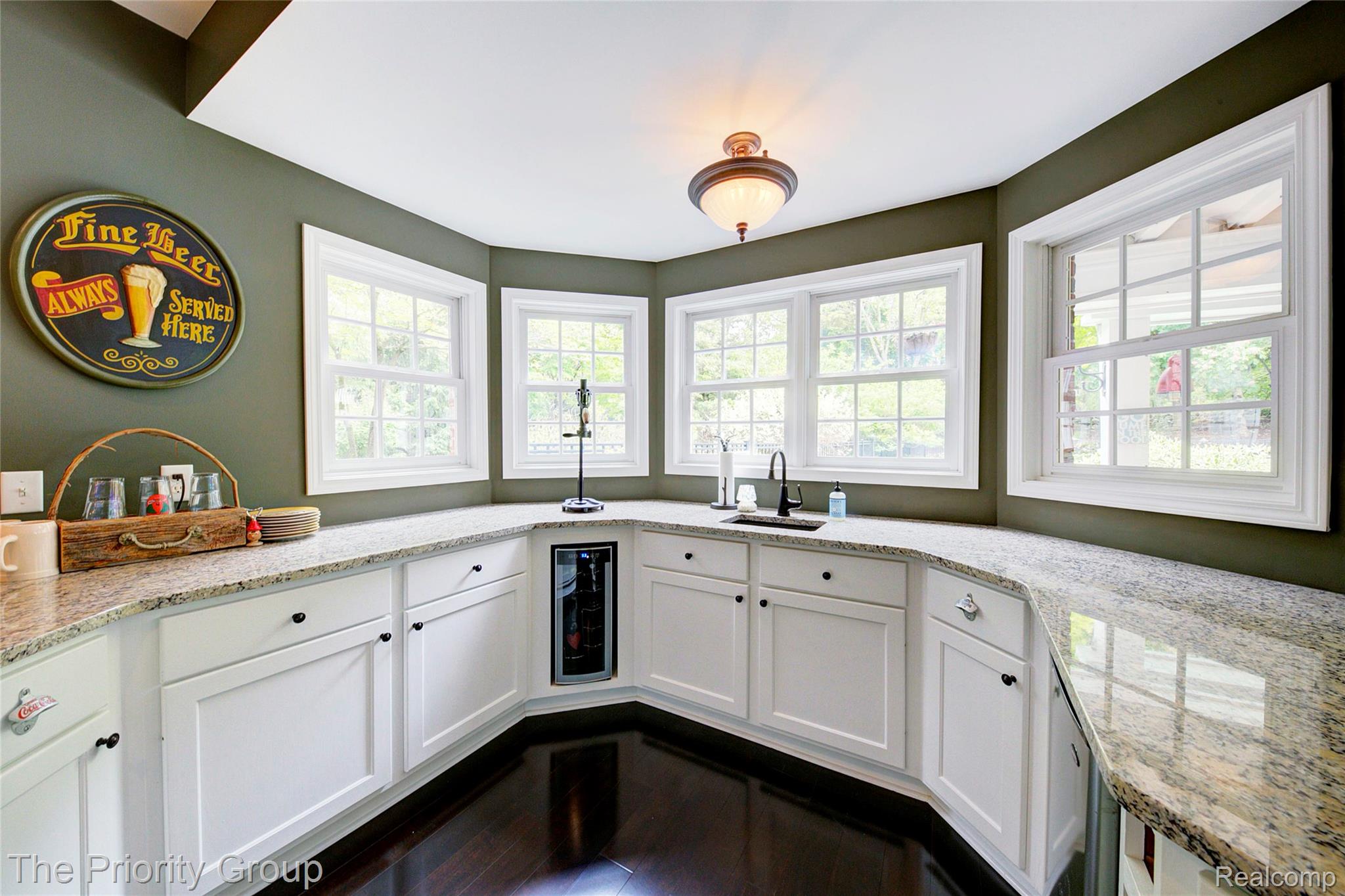 7730 Parkcrest Circle