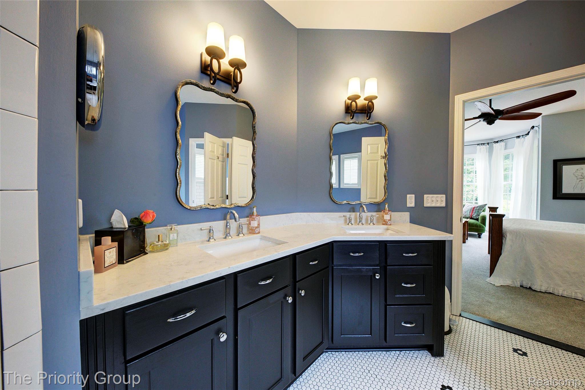 7730 Parkcrest Circle