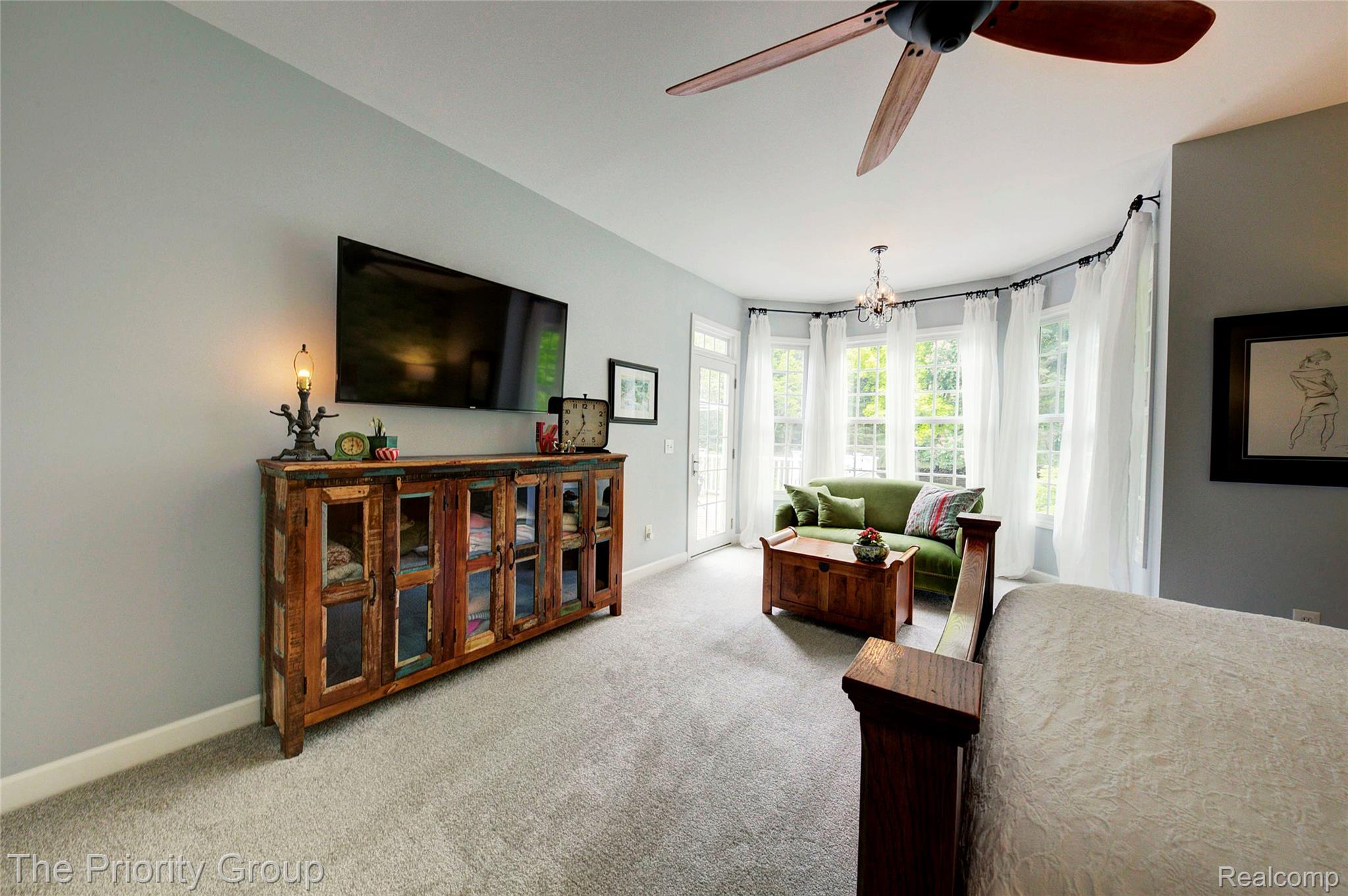 7730 Parkcrest Circle