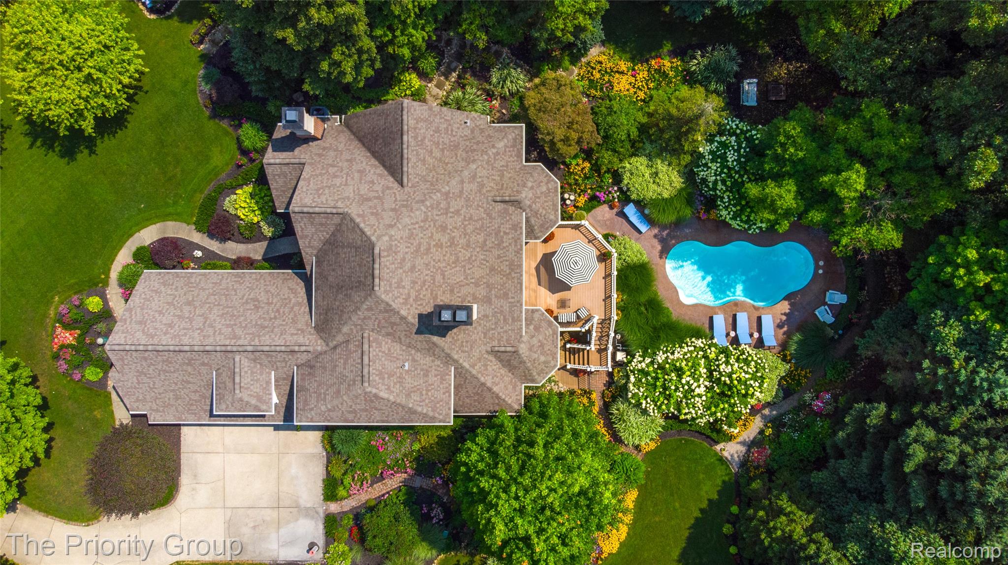 7730 Parkcrest Circle