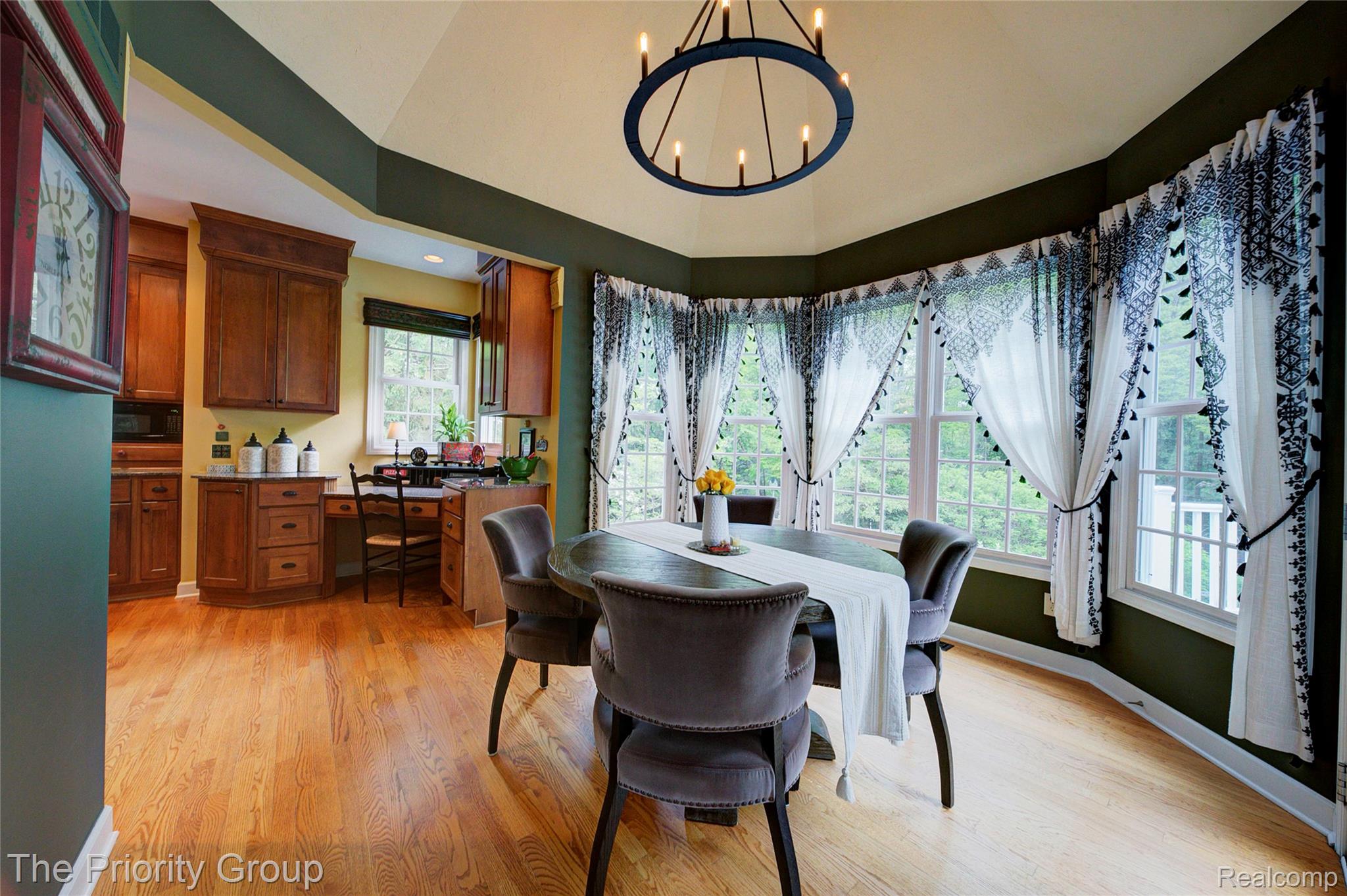 7730 Parkcrest Circle